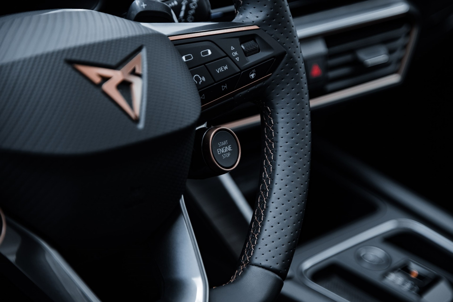 CUPRA JE LEON ST Widebody RS 310PS 4Drive DSG-image-17