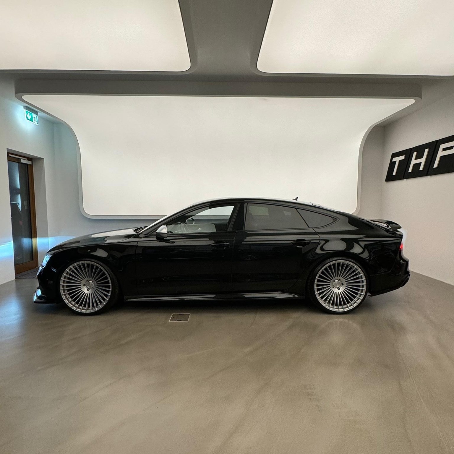 AUDI RS7 Sportback 4.0 TFSI V8 quattro S-tronic-showroom-element-2