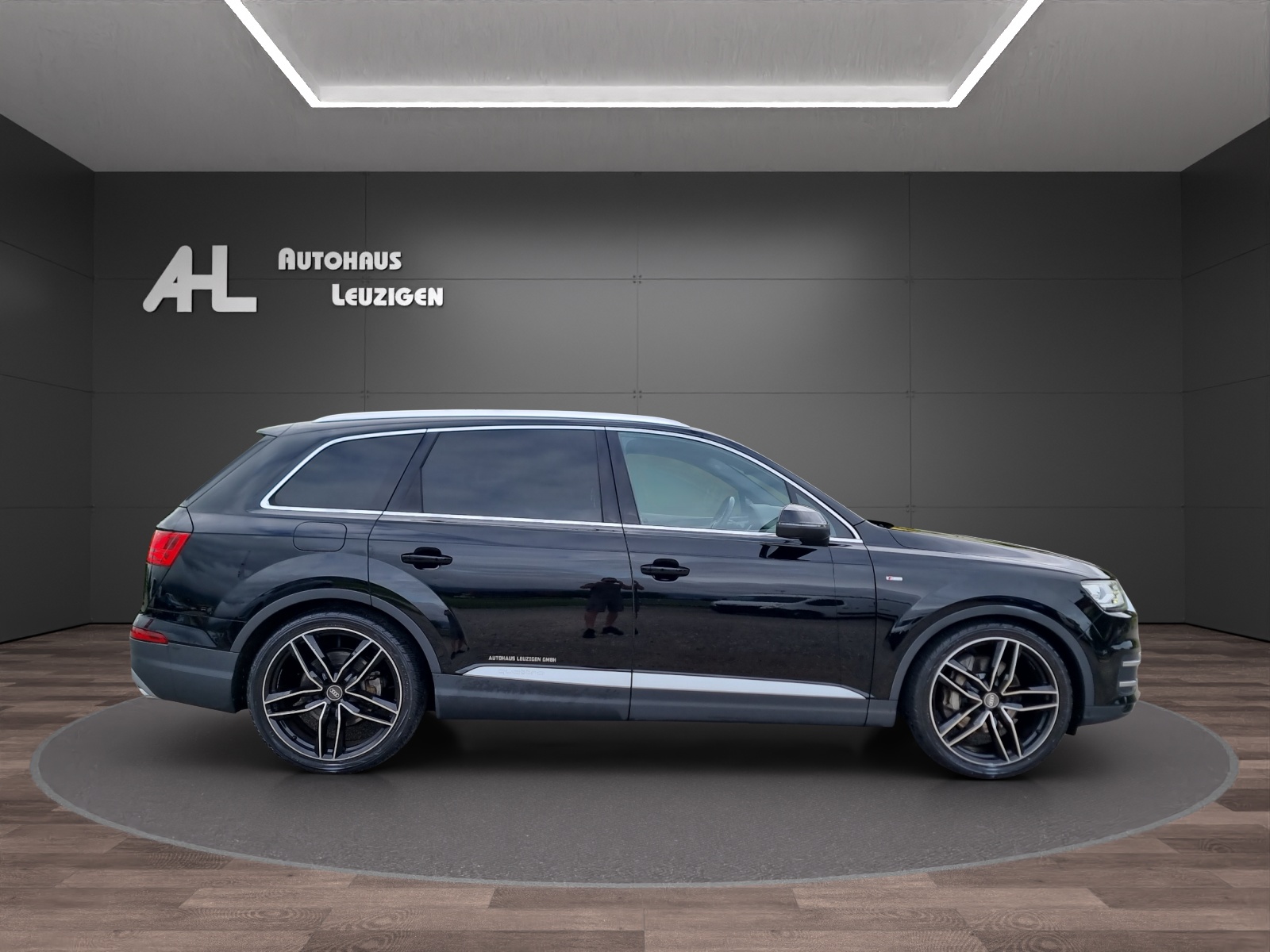 AUDI Q7 3.0 TDI quattro tiptronic 7 Plätzer-image-5