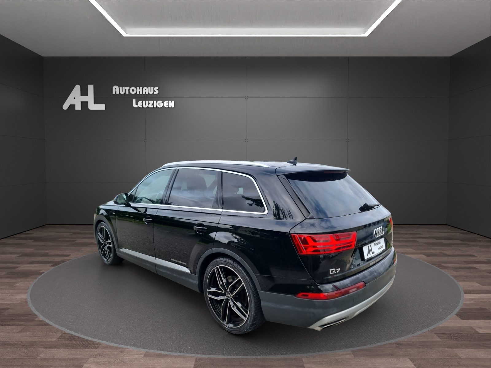 AUDI Q7 3.0 TDI quattro tiptronic 7 Plätzer-image-2
