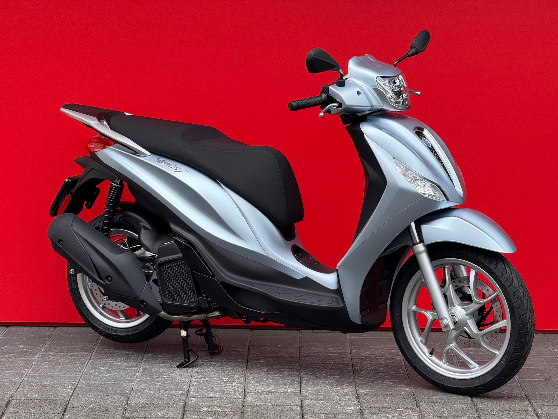 PIAGGIO Medley 125 E5+-image-2