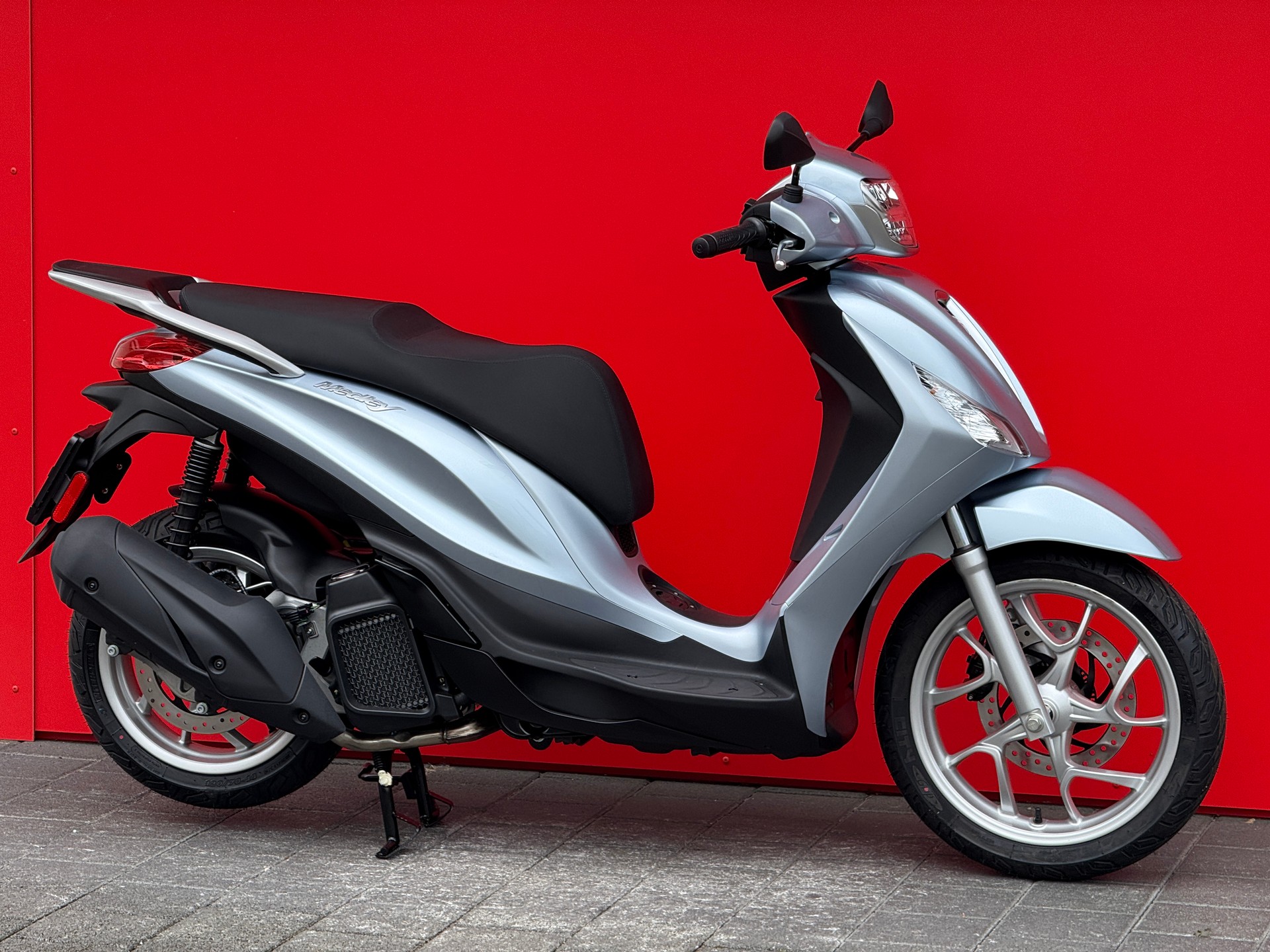 PIAGGIO Medley 125 E5+-image-11