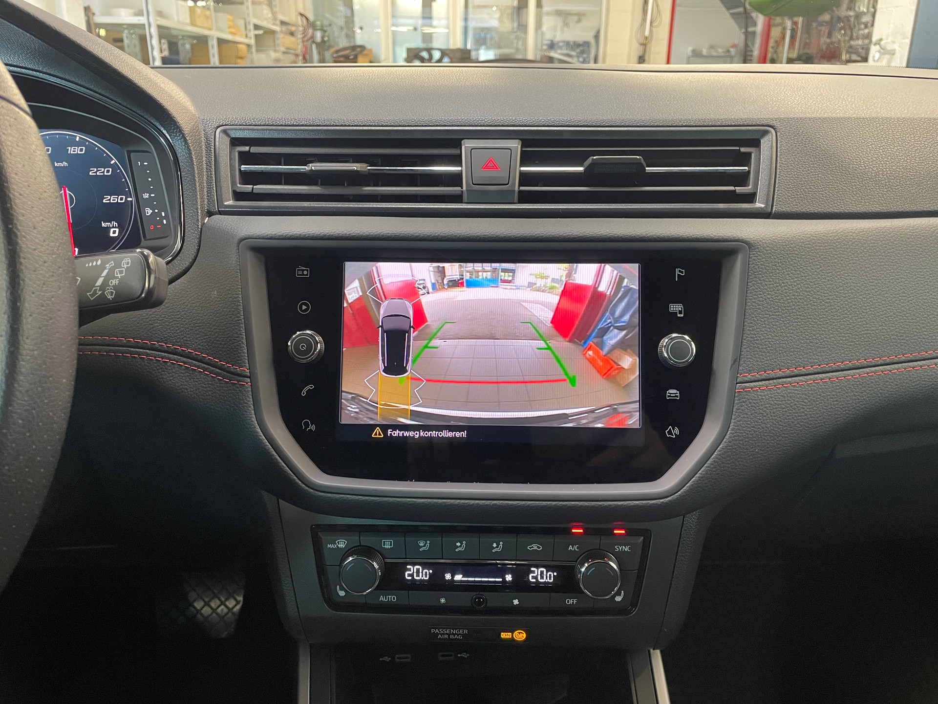 SEAT Arona 1.5 Eco TSI Hola FR DSG-image-12