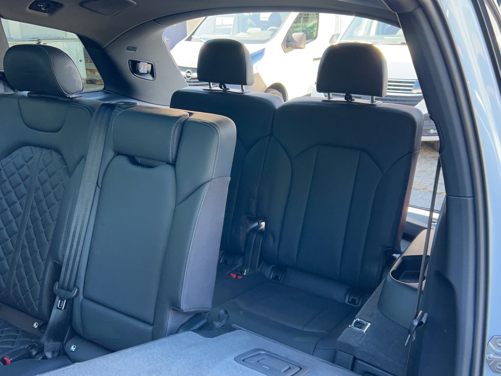 AUDI SQ7 4.0 TDI quattro tiptronic-image-21