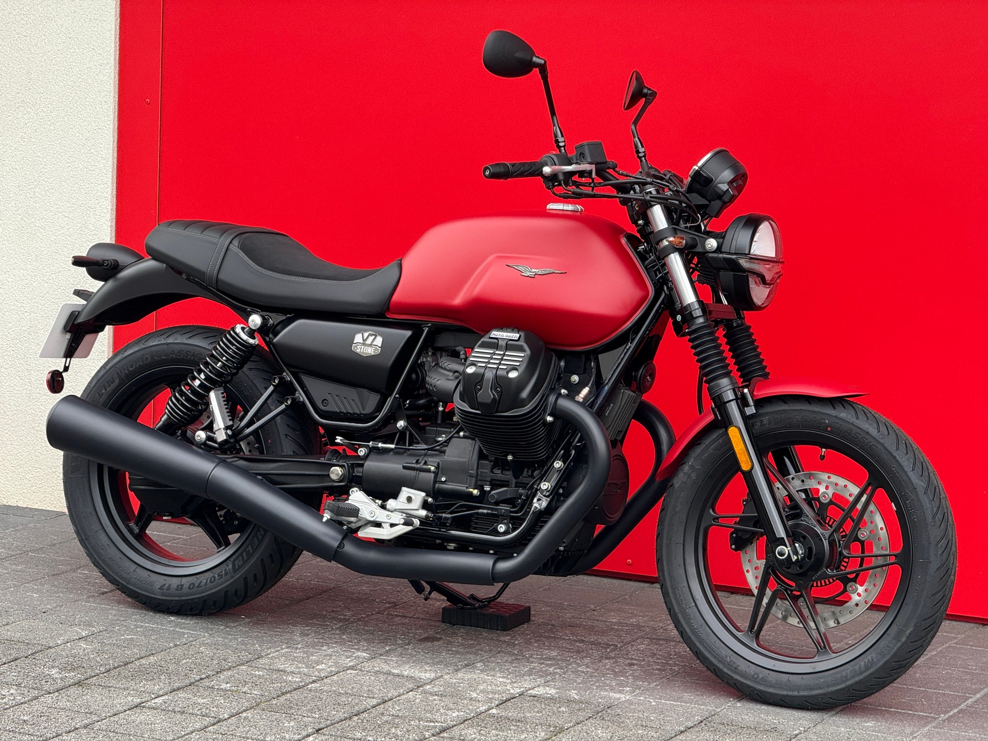 MOTO GUZZI V7 IV 850 Stone (35kW)-image-4