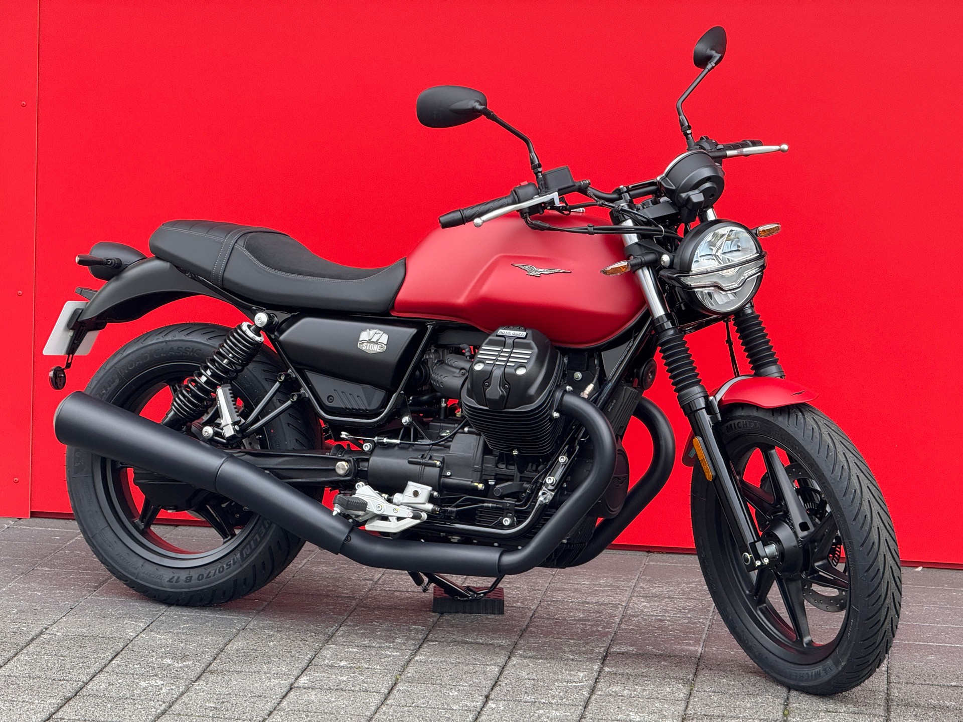 MOTO GUZZI V7 IV 850 Stone (35kW)-image-13