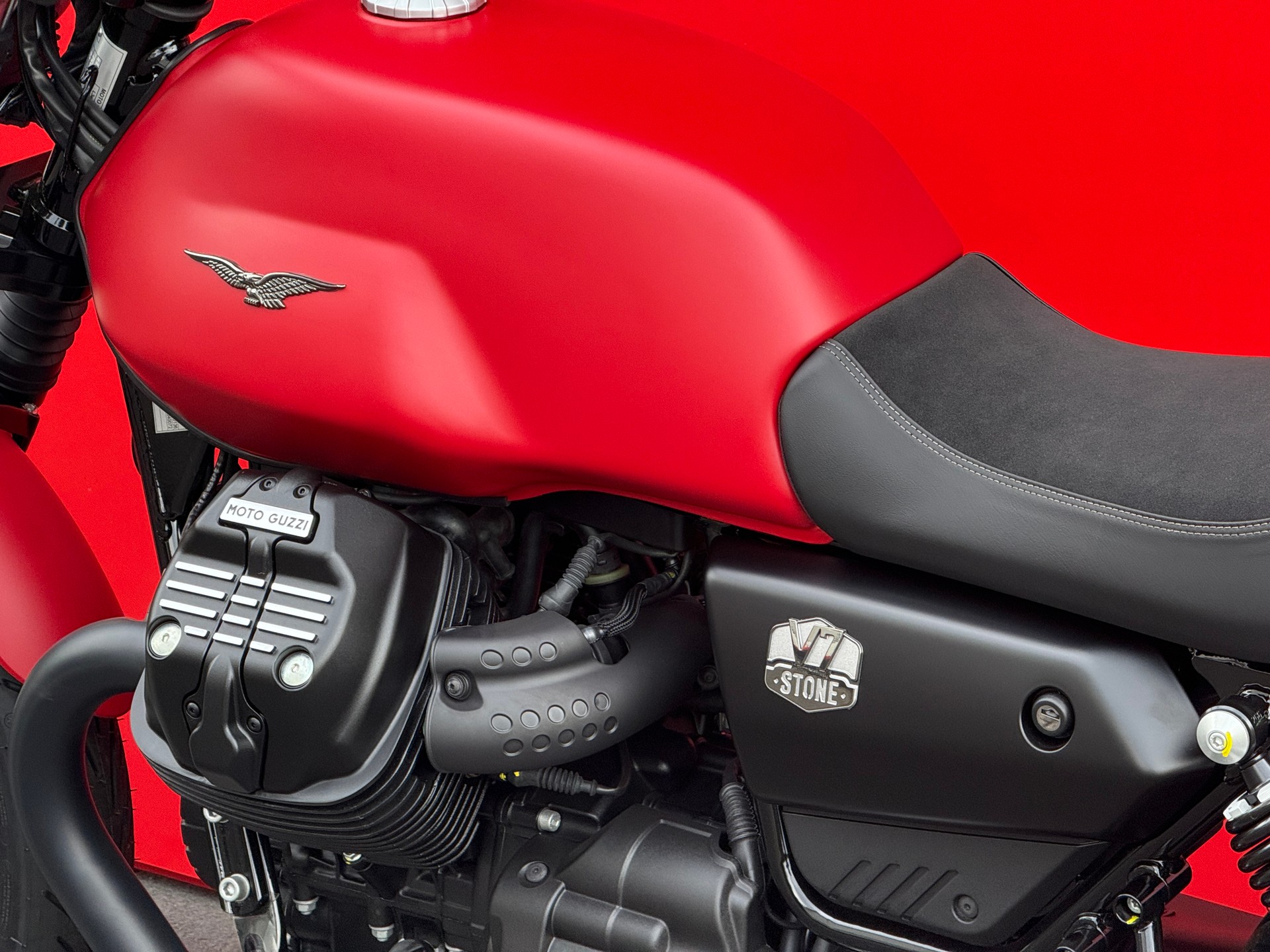 MOTO GUZZI V7 IV 850 Stone (35kW)-image-12