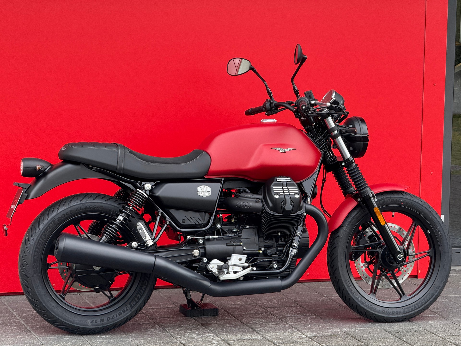 MOTO GUZZI V7 IV 850 Stone (35kW)-image-8