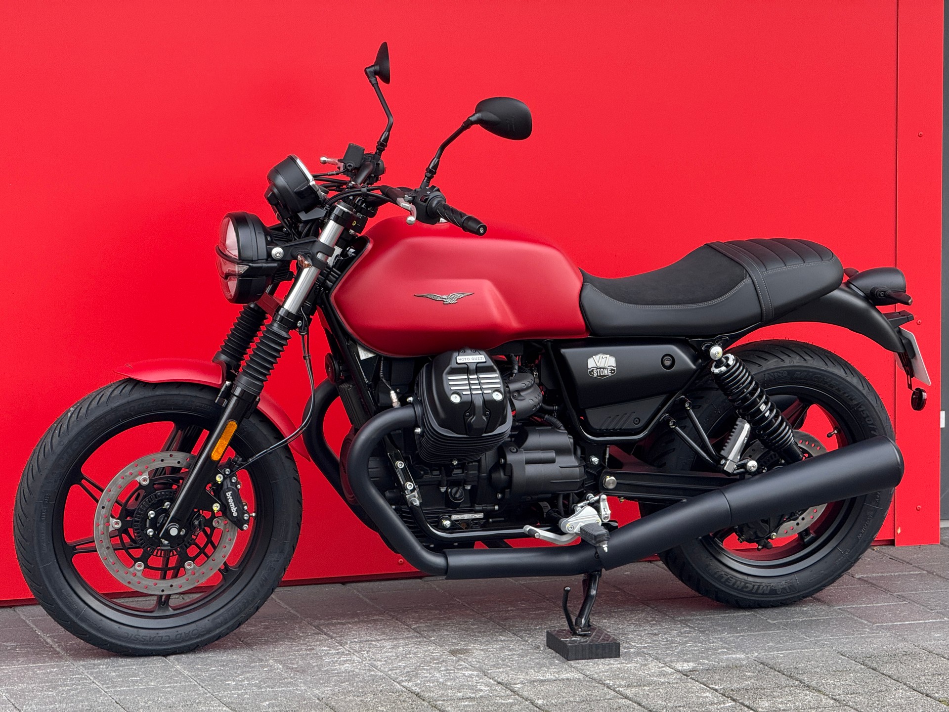 MOTO GUZZI V7 IV 850 Stone (35kW)-image-9
