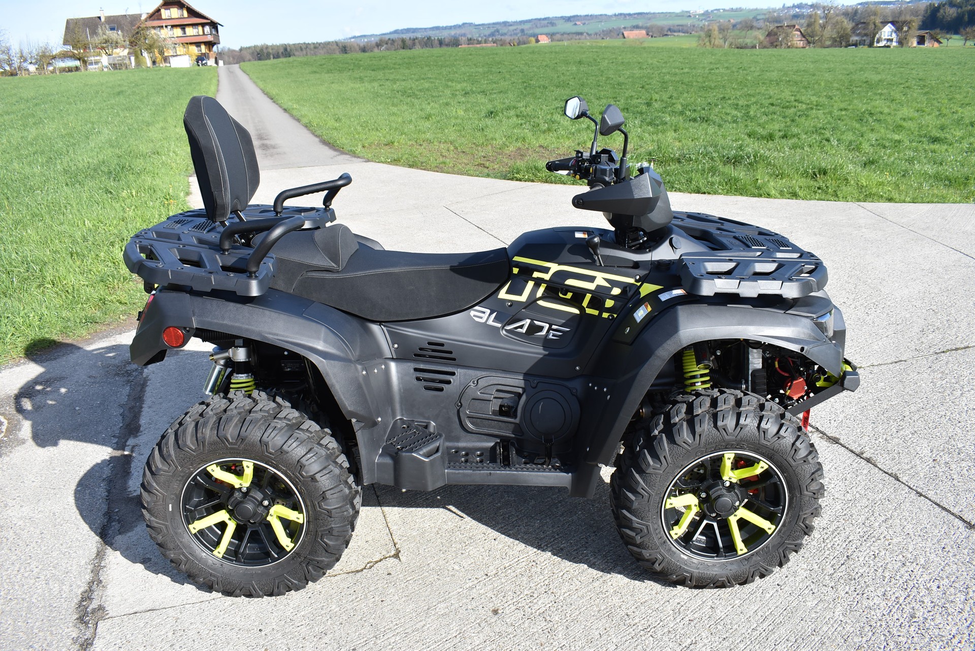 TGB Blade 1000 EFI LT Touring 4x4-image-7