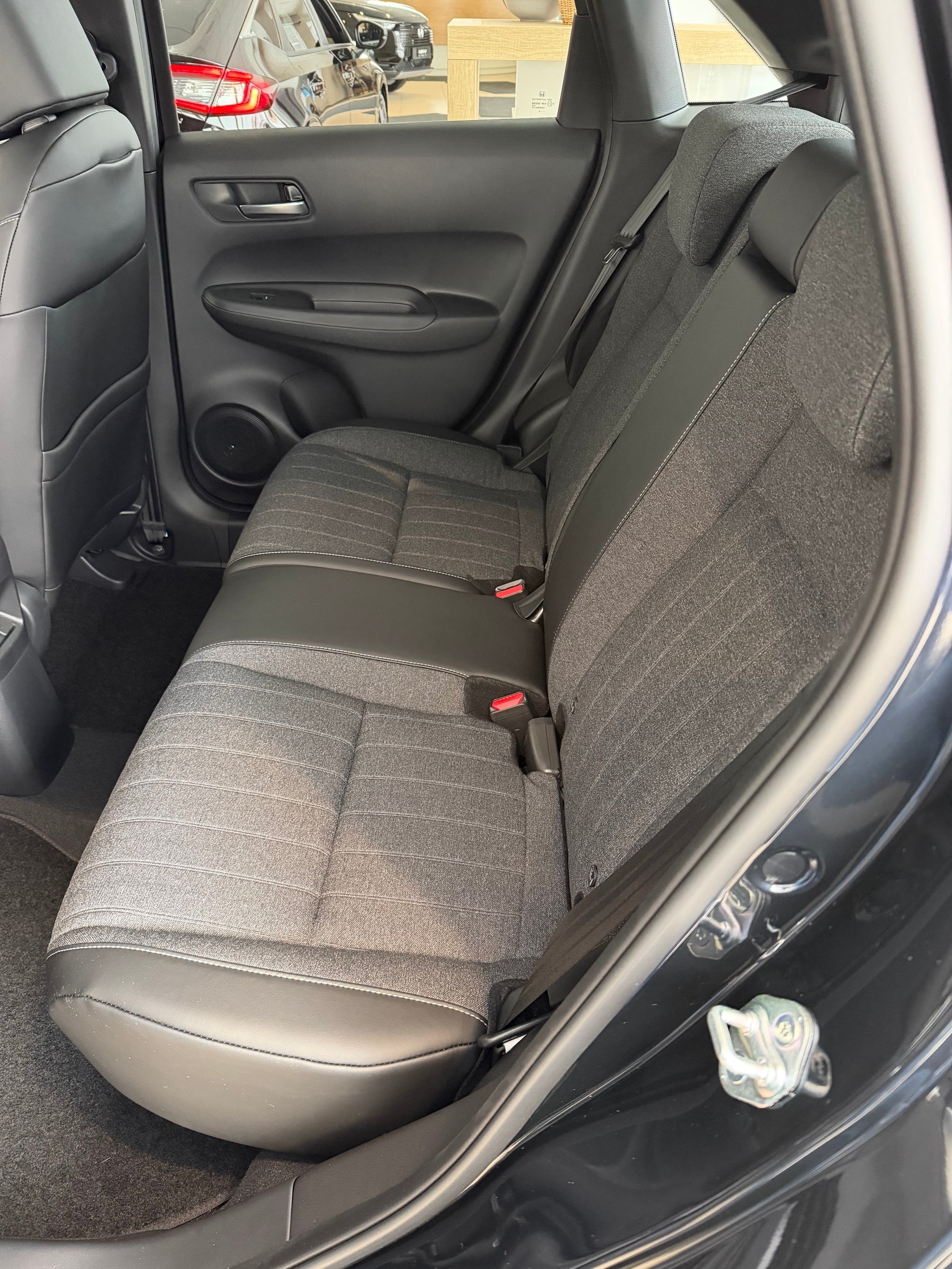HONDA Jazz 1.5i-MMD Advance E-CVT-image-8