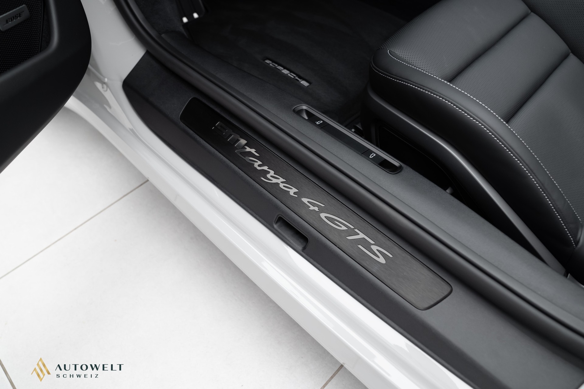 PORSCHE 911 Targa 4 GTS PDK-image-10