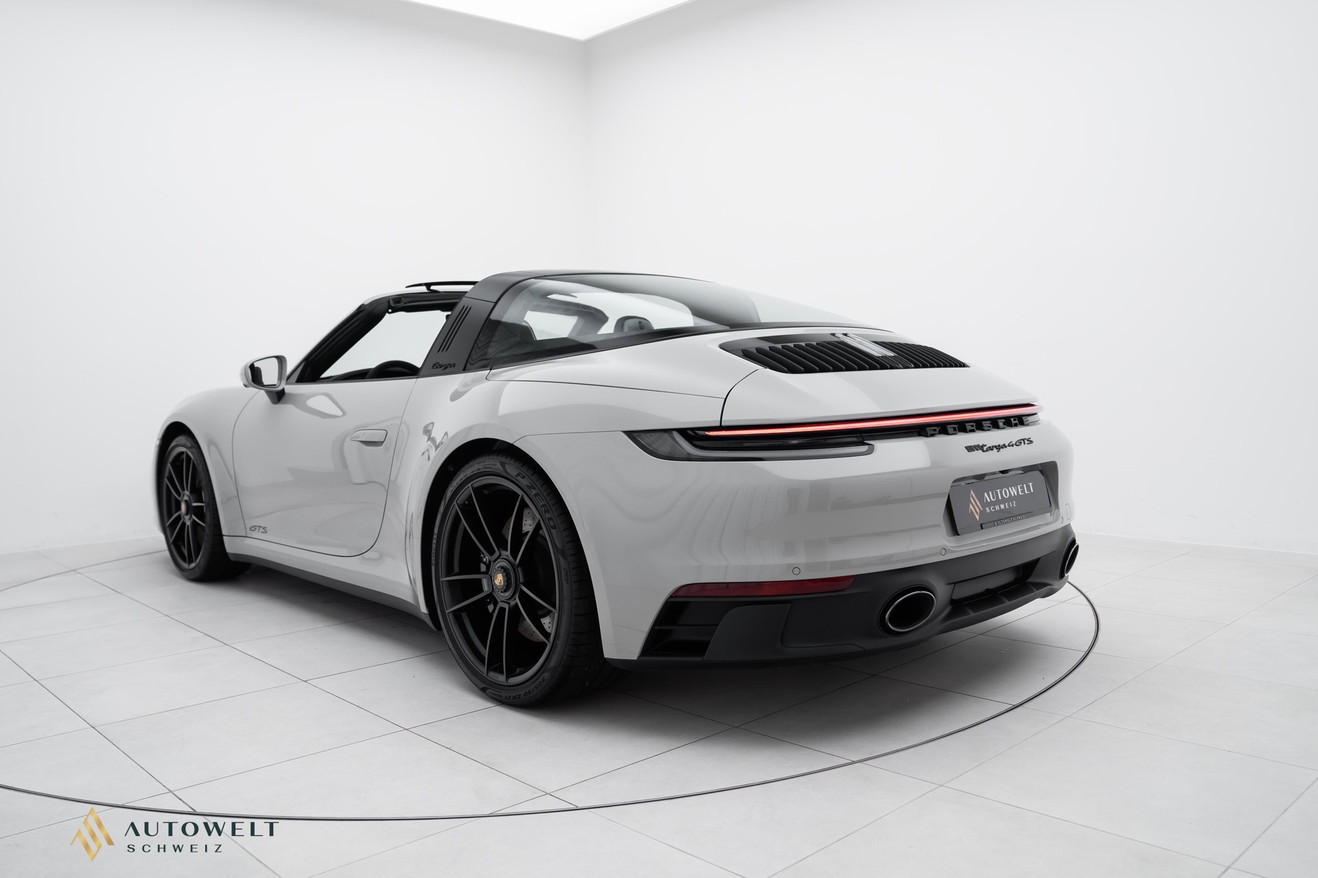 PORSCHE 911 Targa 4 GTS PDK-showroom-element-2