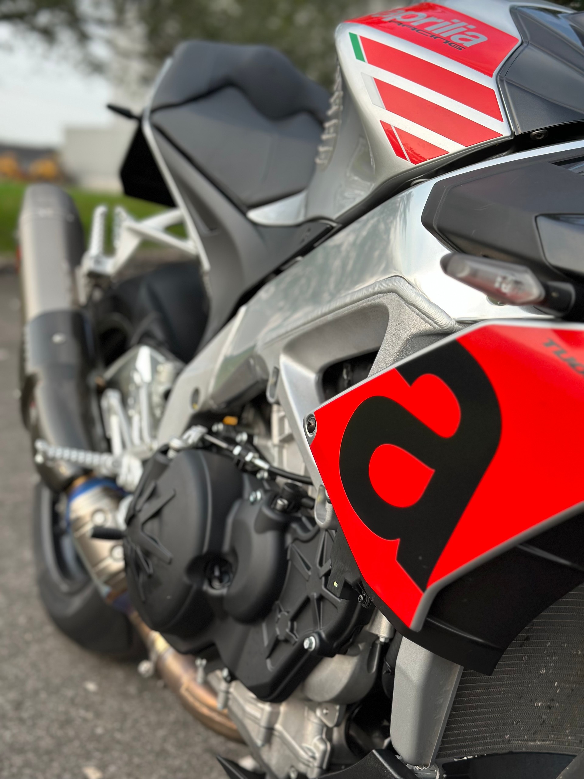 APRILIA Tuono V4 1100 RR-image-4