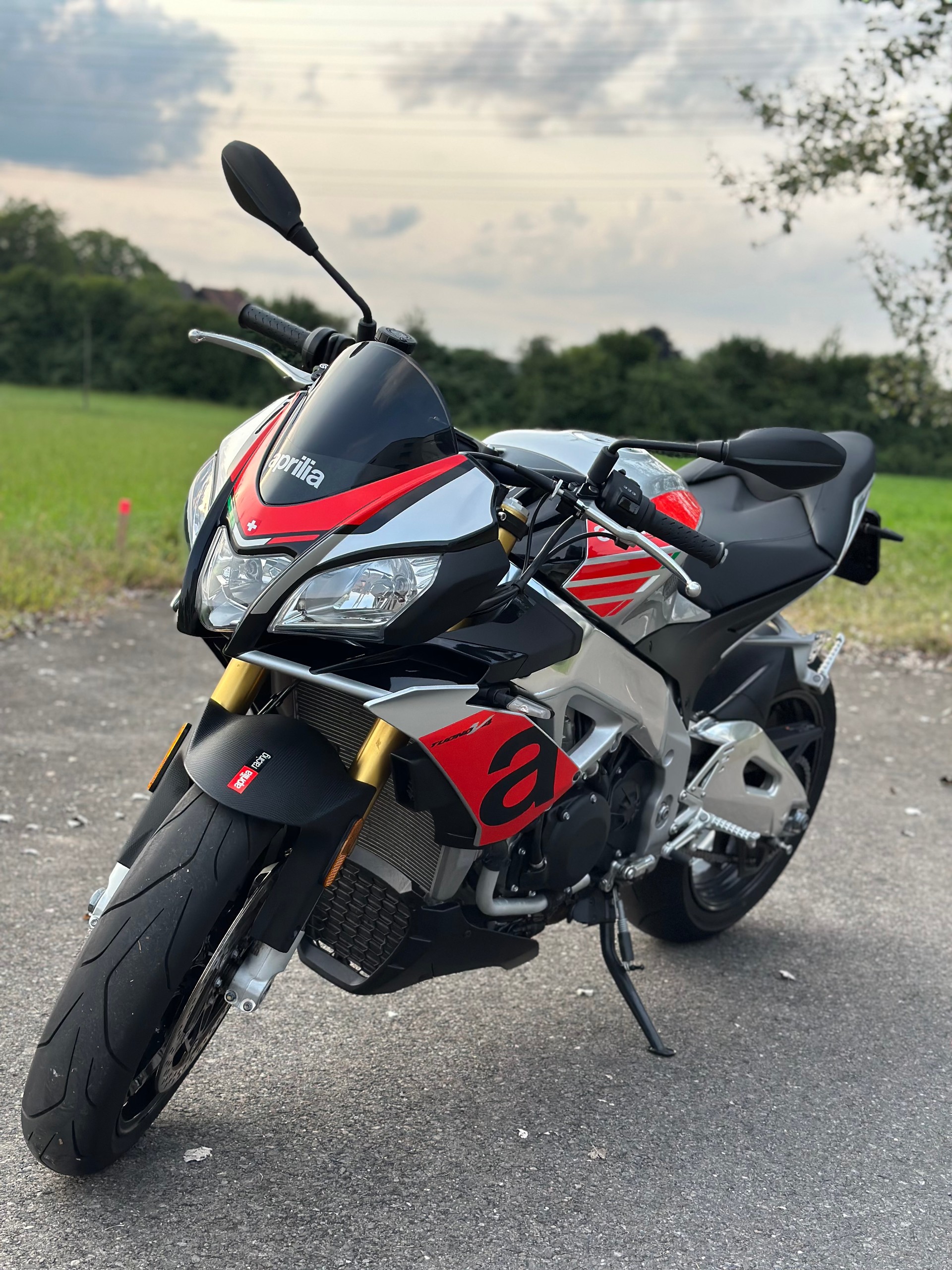 APRILIA Tuono V4 1100 RR-image-0