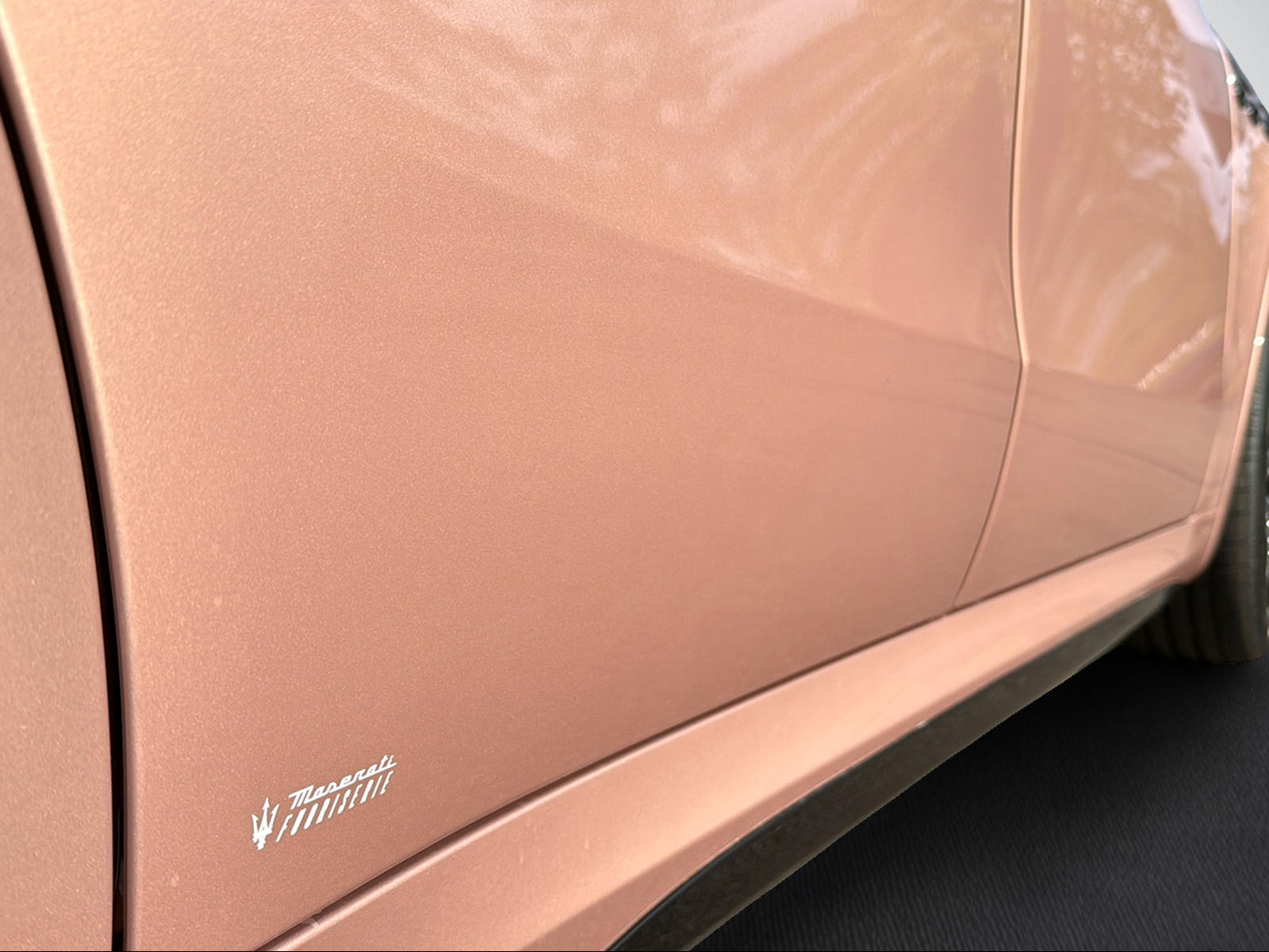 MASERATI Grecale 2.0 MHEV Modena ROSE GOLD FUORISERIE-image-5