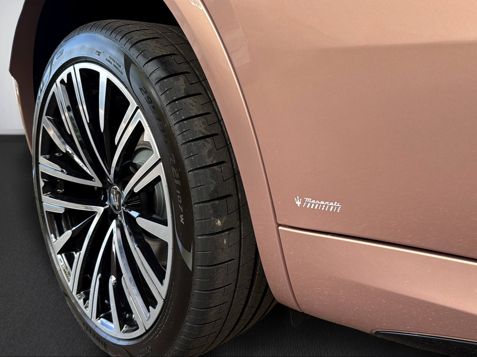 MASERATI Grecale 2.0 MHEV Modena ROSE GOLD FUORISERIE-image-11