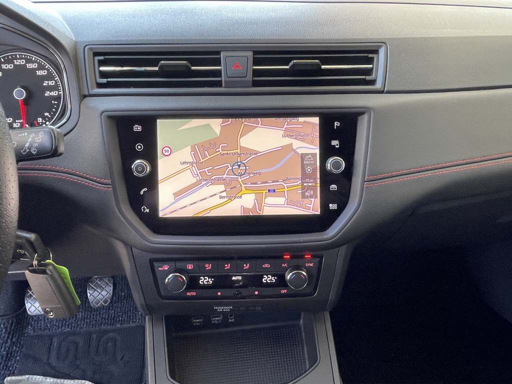 SEAT Ibiza 1.0 TSI 115 FR-image-9