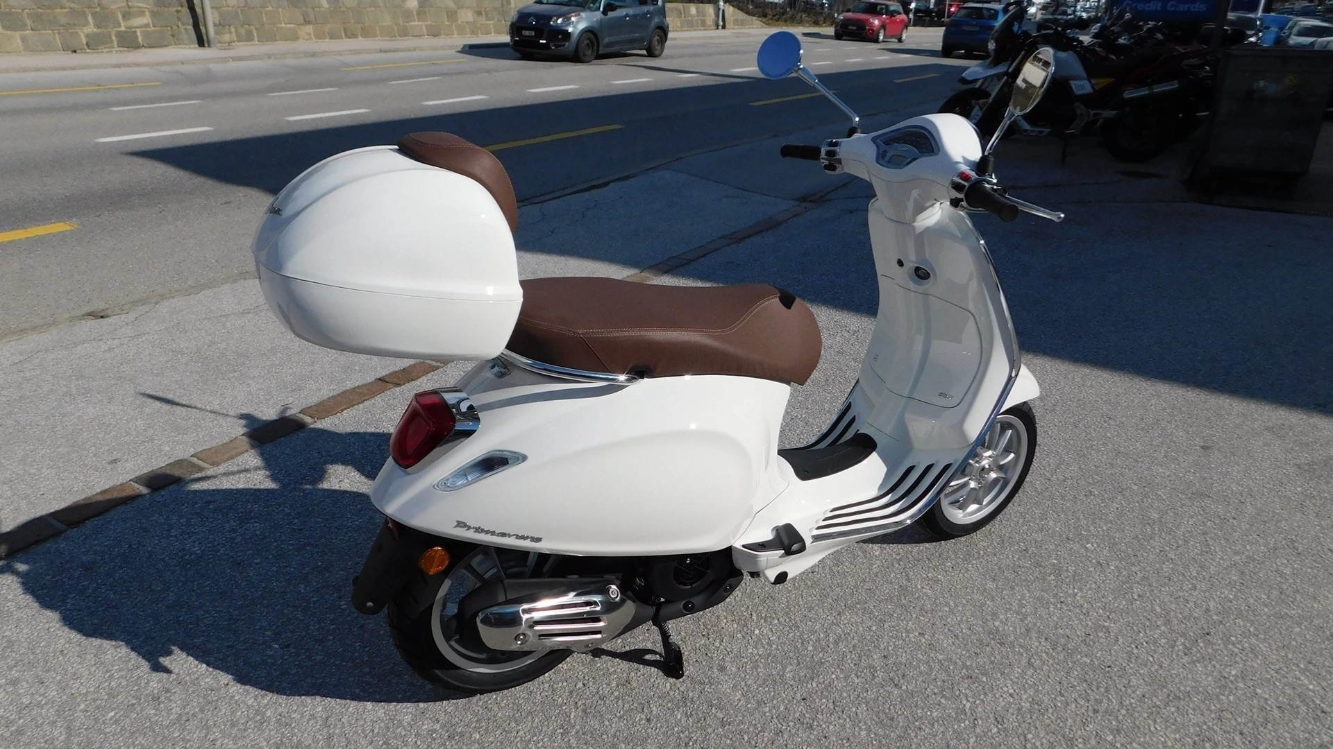 PIAGGIO Vespa 125 Primavera ABS-image-1