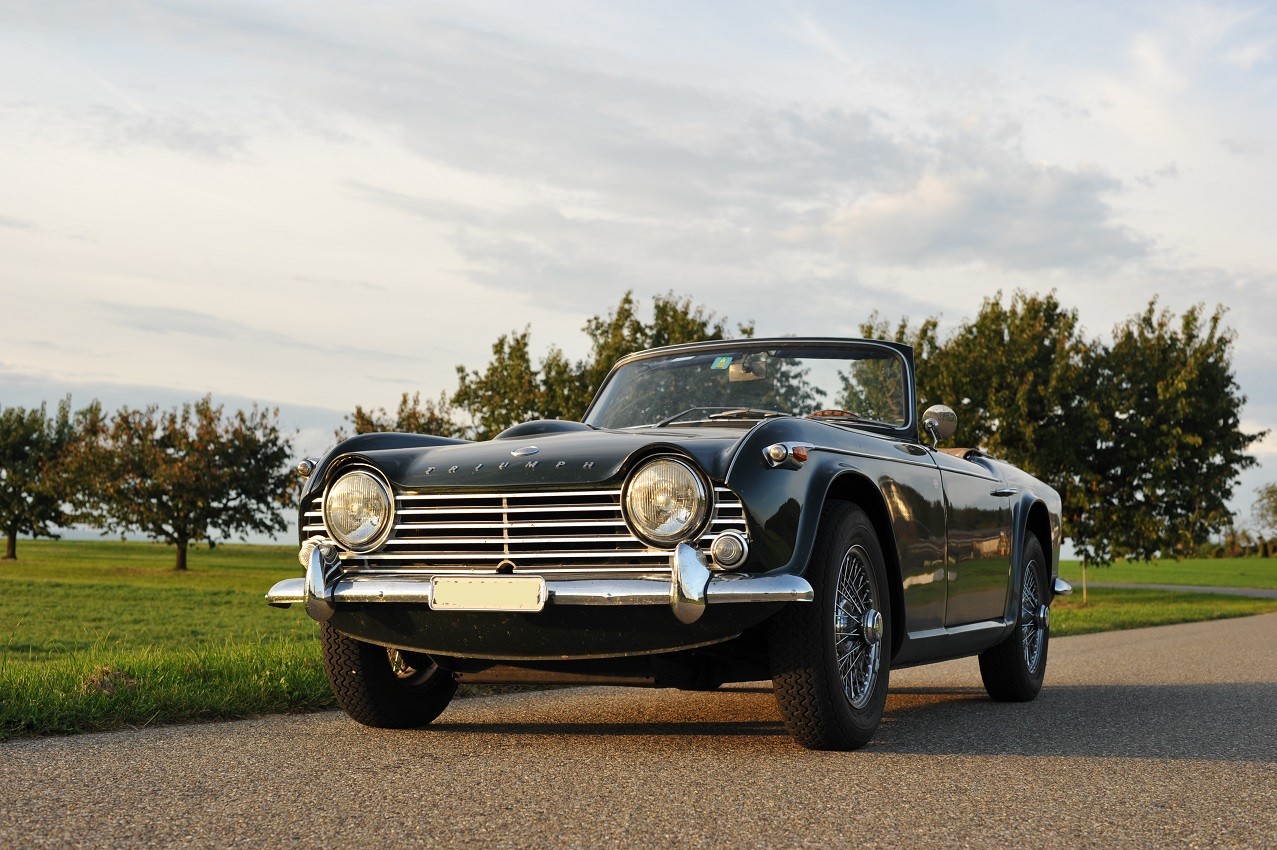 TRIUMPH TR4A
