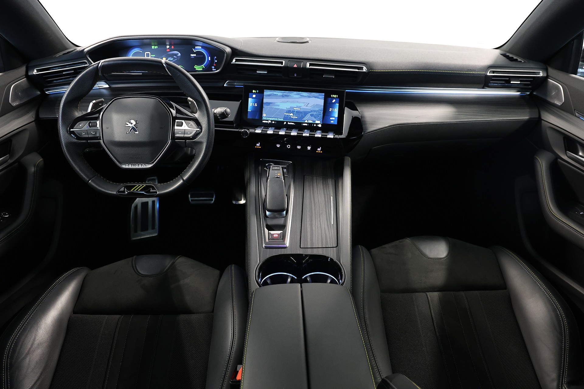 PEUGEOT 508 SW Hybrid4 360 e Sport Engineered-image-8