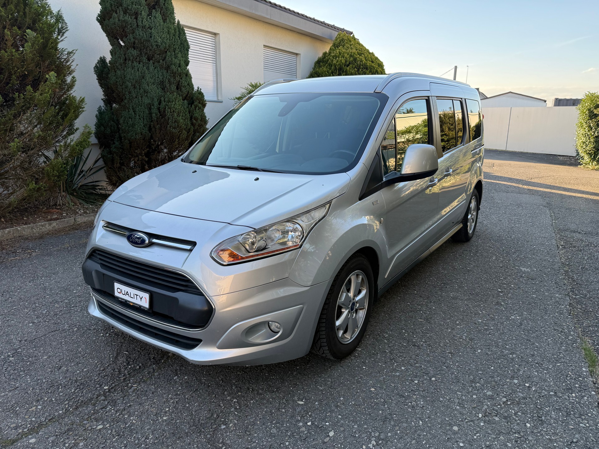 FORD Grand Tourneo Connect 1.6 SCTi Titanium Automatic