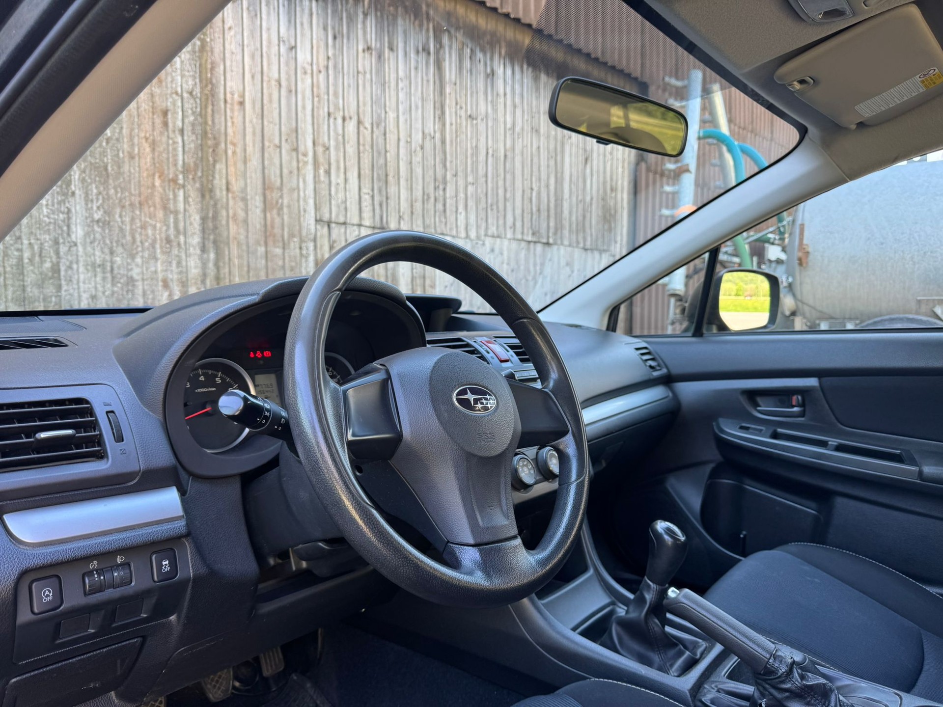 SUBARU XV 1.6 Swiss One-image-12