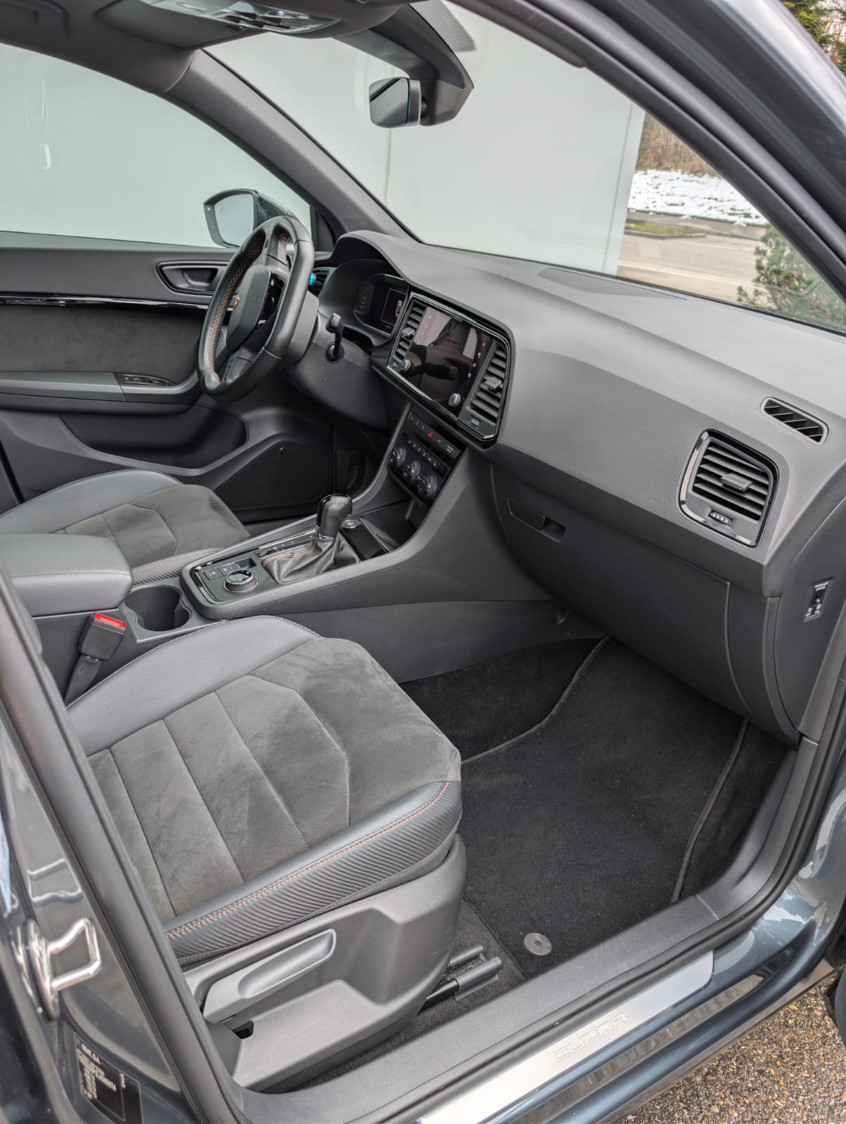 CUPRA ATECA 2.0TSI 4 Drive DSG-image-10
