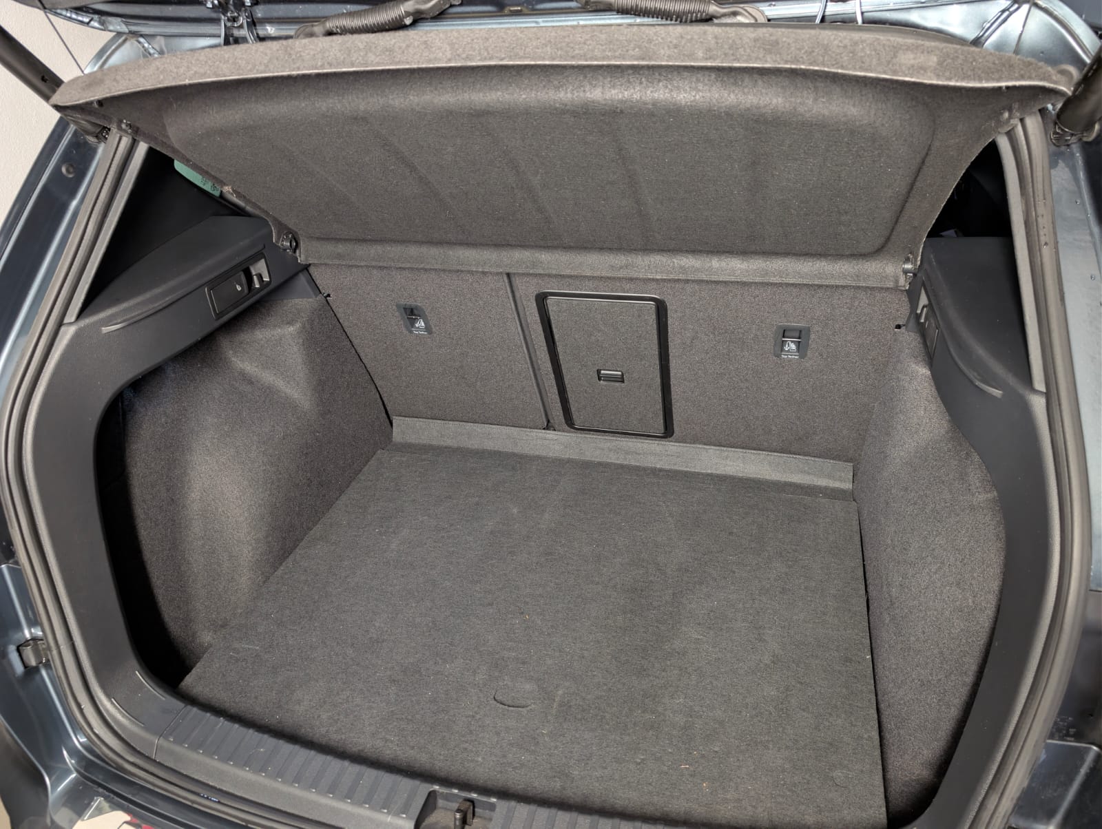 CUPRA ATECA 2.0TSI 4 Drive DSG-image-14