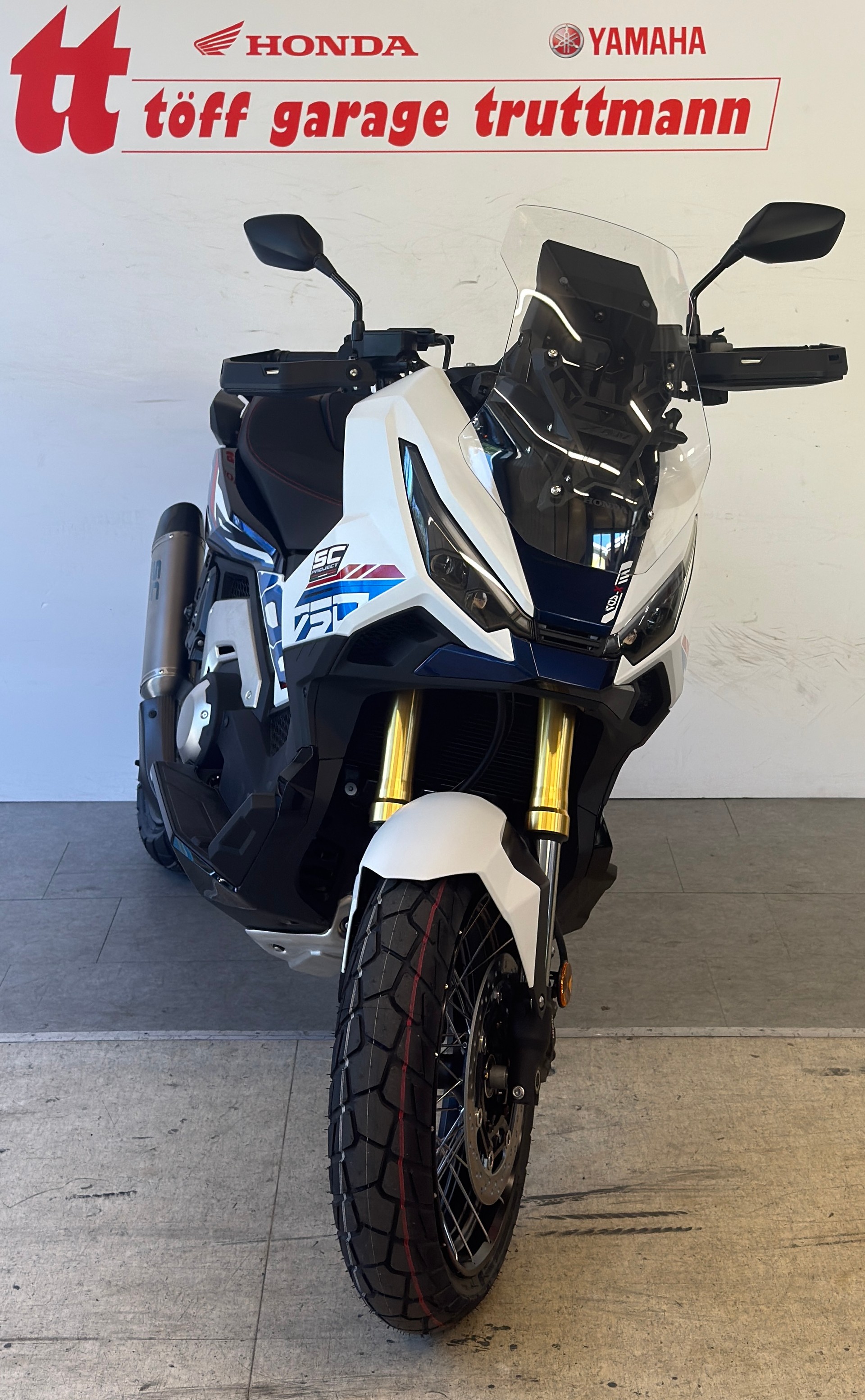 HONDA X-ADV 750 (35kW)-showroom-element-2