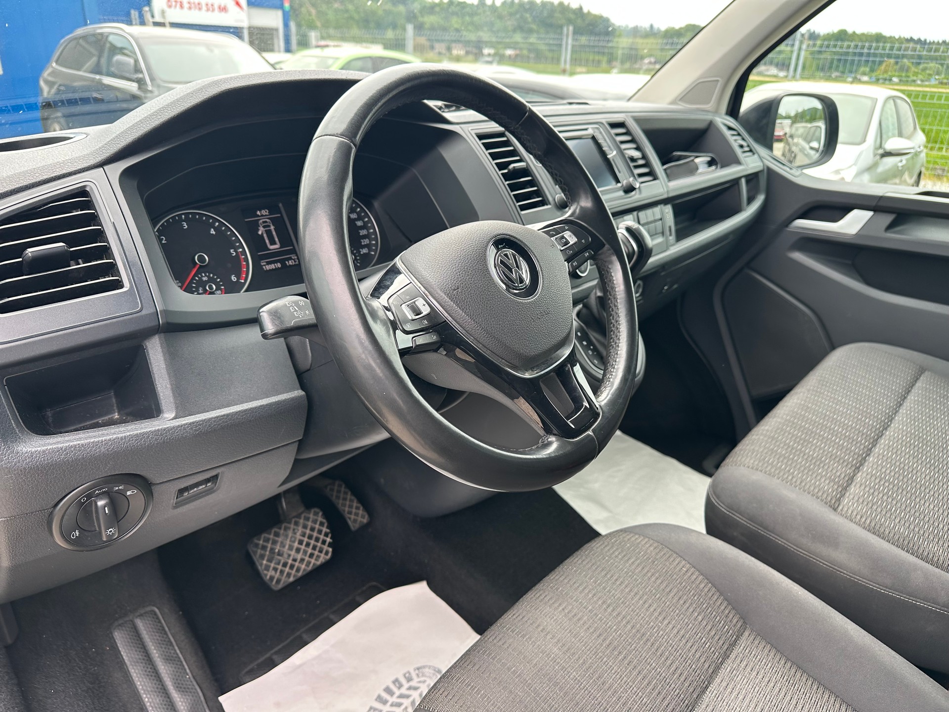 VW T6 Caravelle-image-11