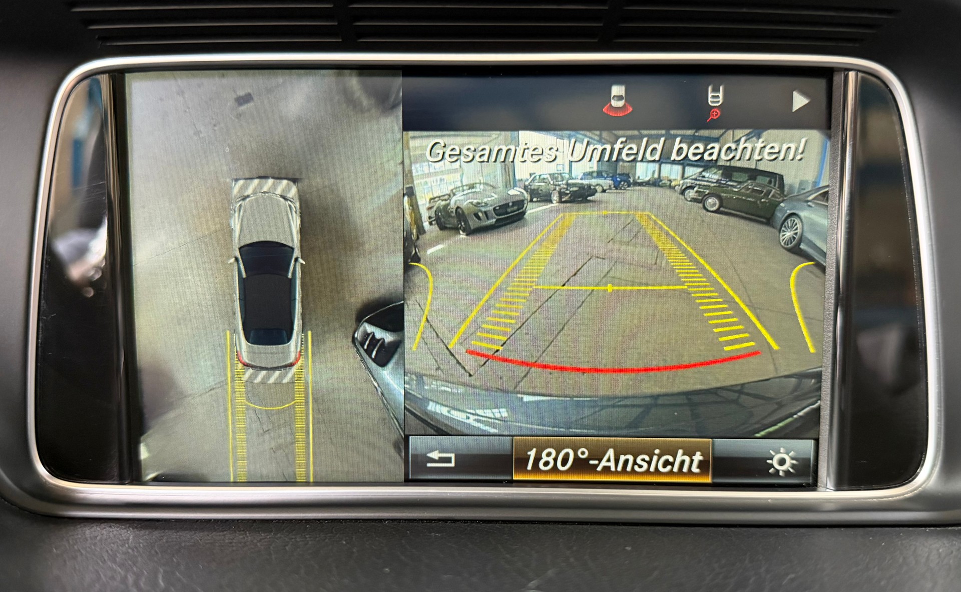 MERCEDES-BENZ E 320 AMG Sport & Styling Paket 7G-Tronic-showroom-element-2