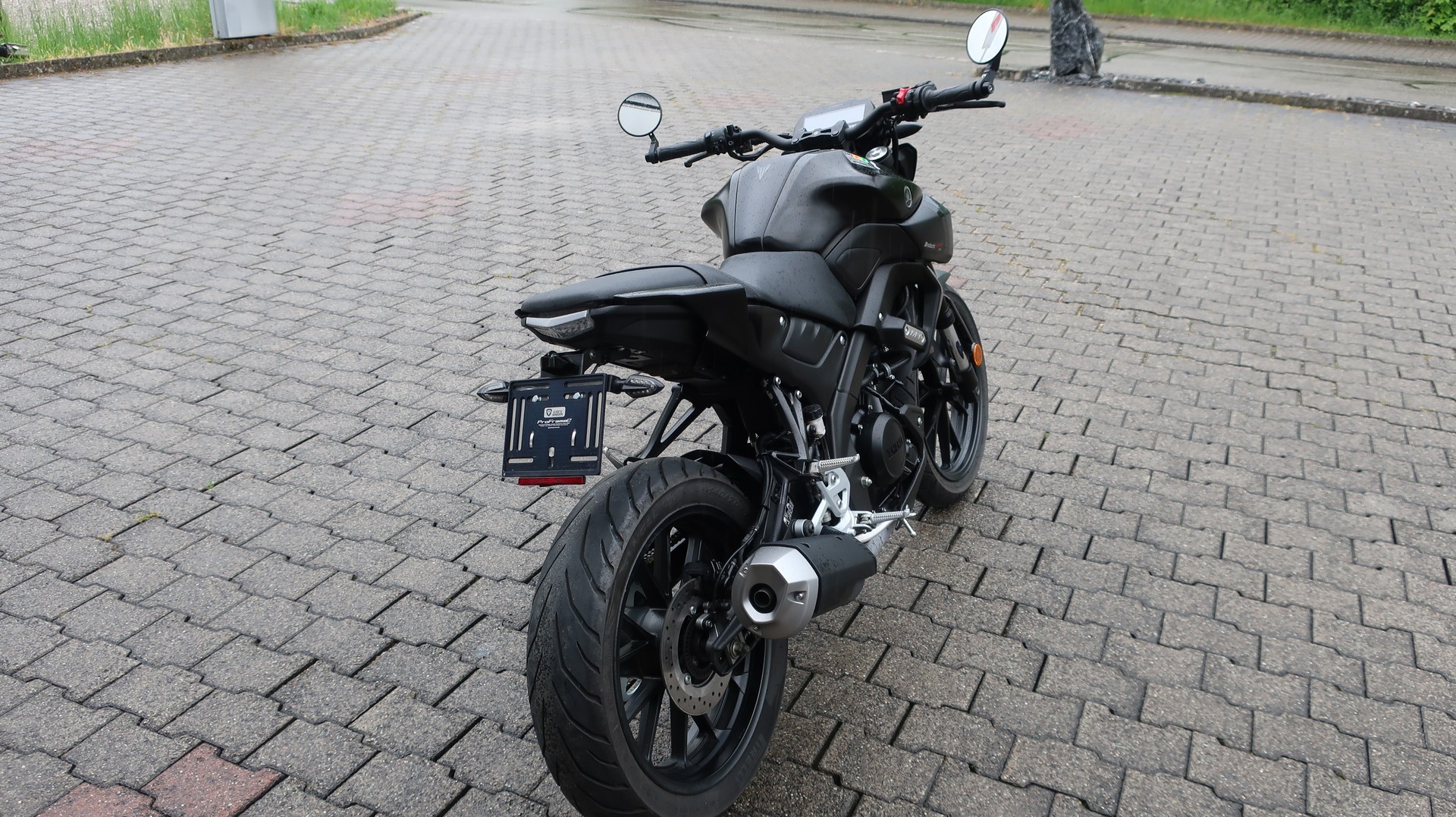 YAMAHA MT-125-image-1