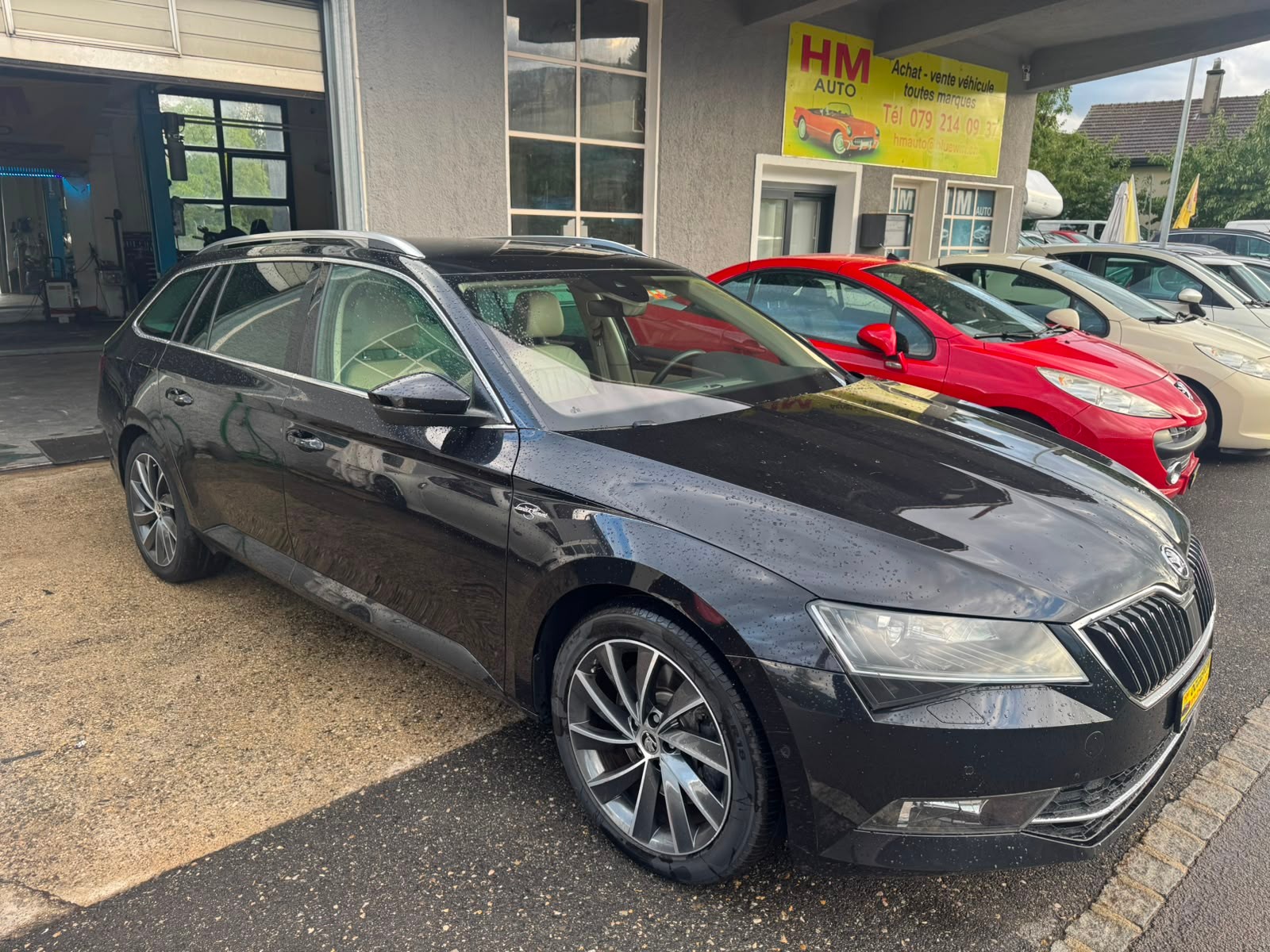 SKODA Superb Combi 2.0 TSI L&K DSG 4x4-image-2