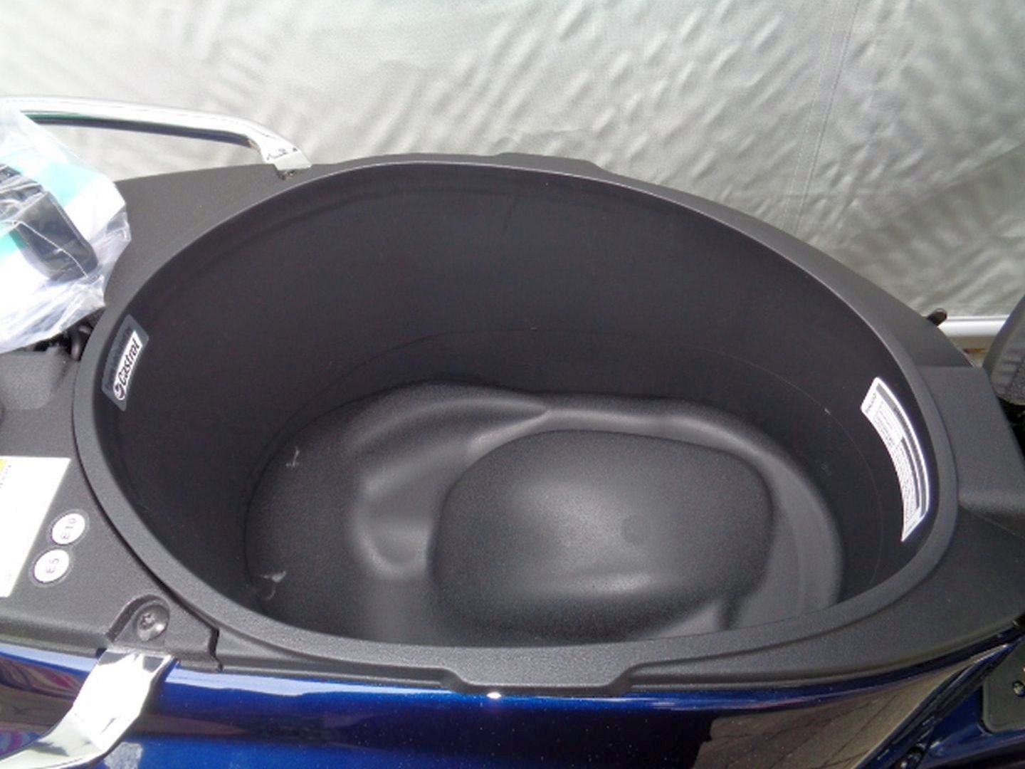 PIAGGIO VESPA PRIMAVERA 125 ABS E5-image-8
