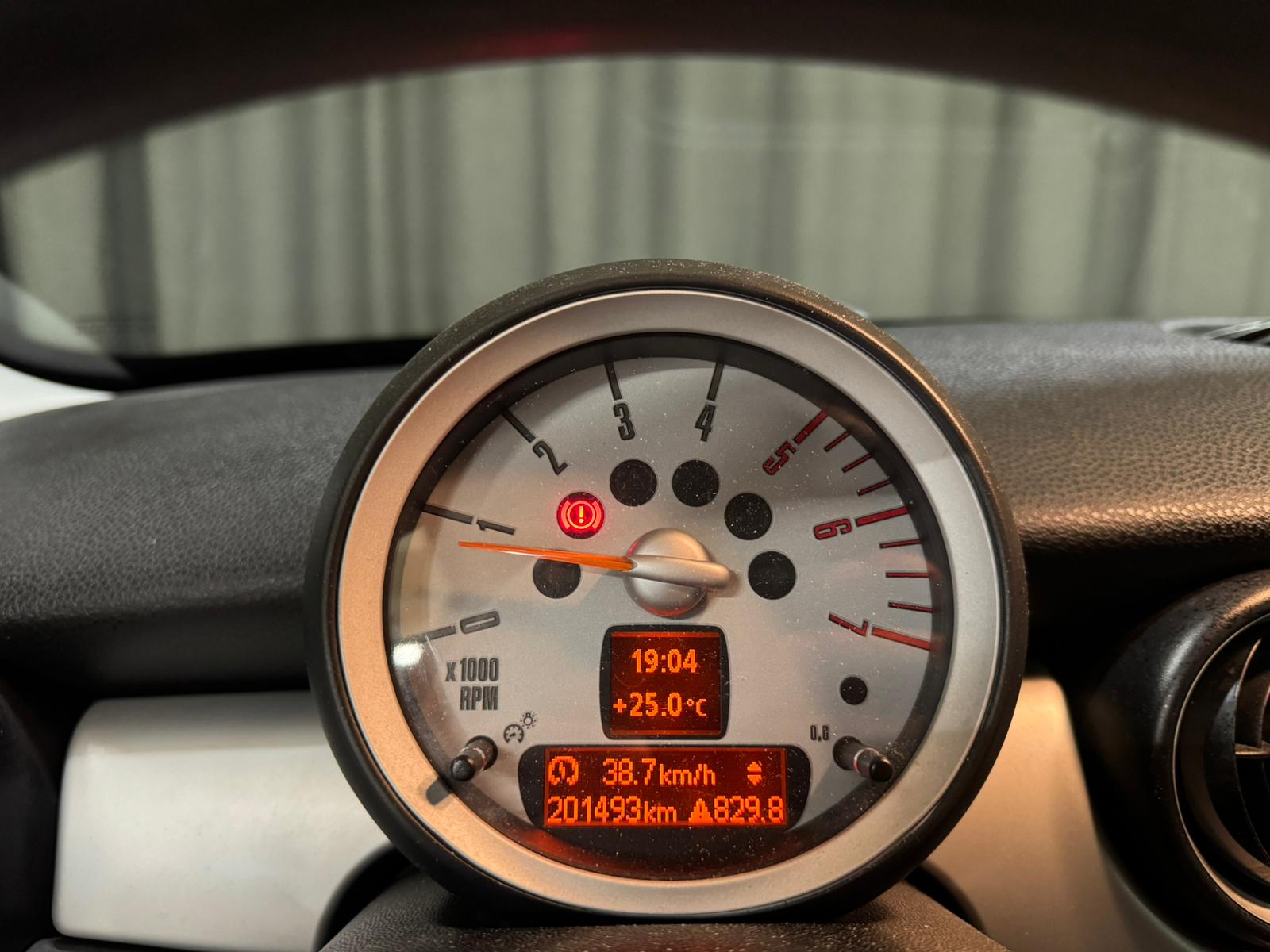 MINI COOPER-image-10