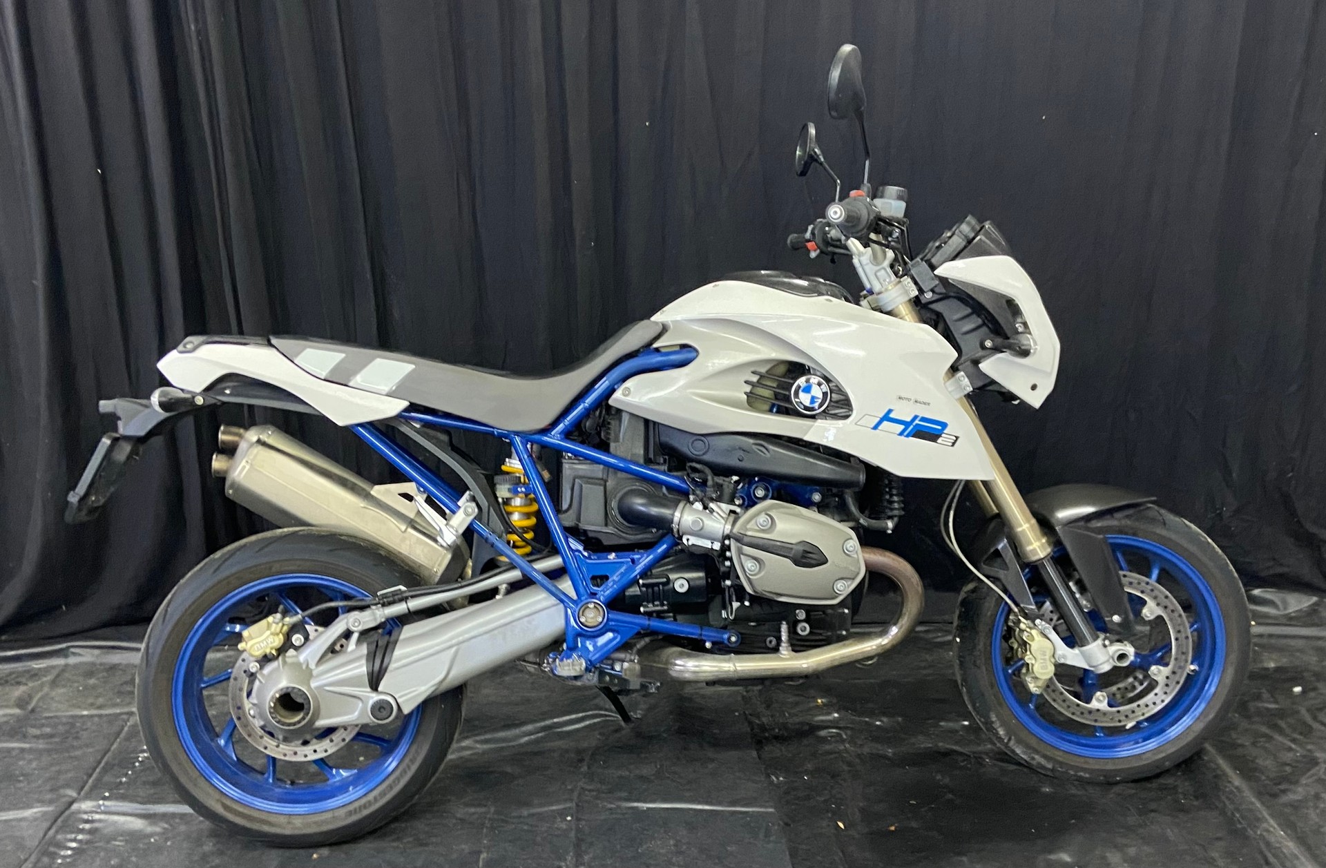 BMW HP2 Megamoto 1200