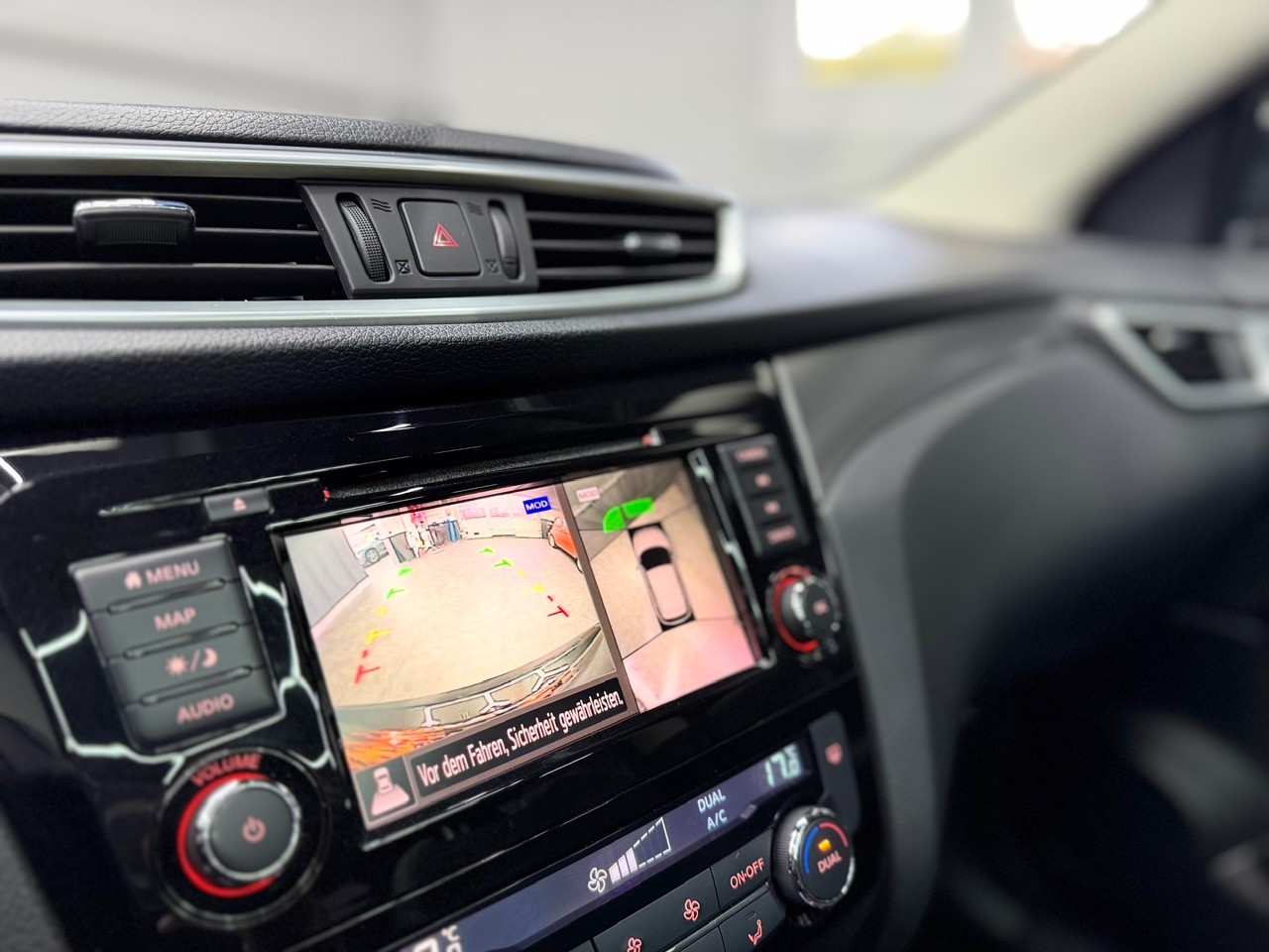 NISSAN Qashqai 1.7 dCi tekna Xtronic ALL-MODE 4x4 | 360° Kamera | Panoramadach | Leder-image-25