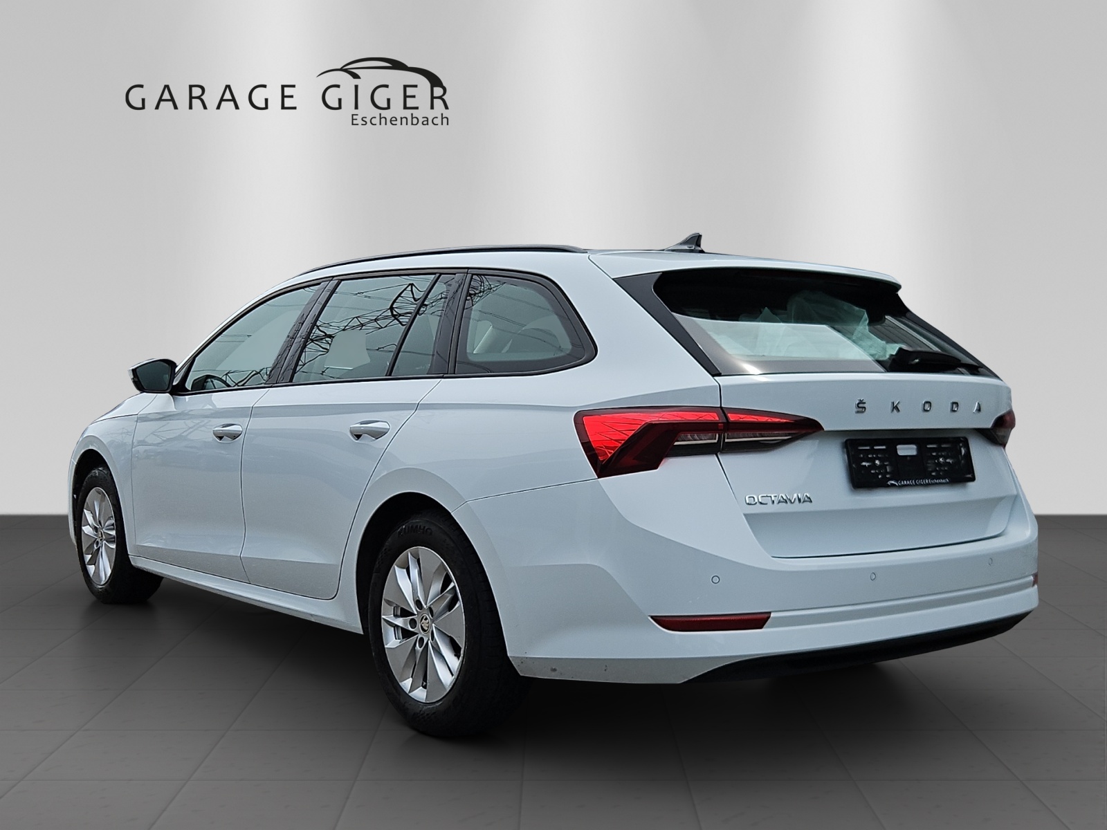SKODA Octavia Combi 1.5 TSI ACT EVO Ambition-image-2