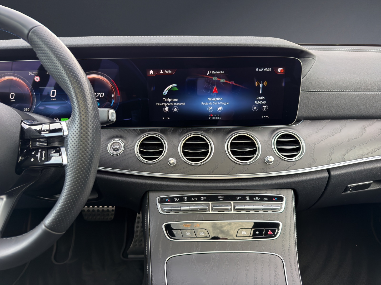 MERCEDES-BENZ E 300 de T 4Matic AMG Line 9G-Tronic-image-8