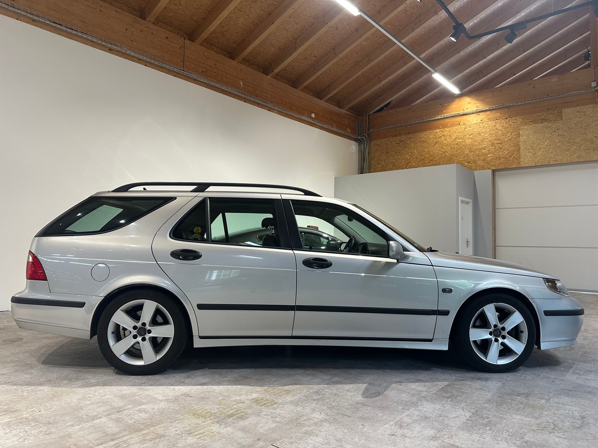 SAAB 9-5 2.3T Aero Aut. / Frisch ab MFK und Service/8 x Aluräder-image-7