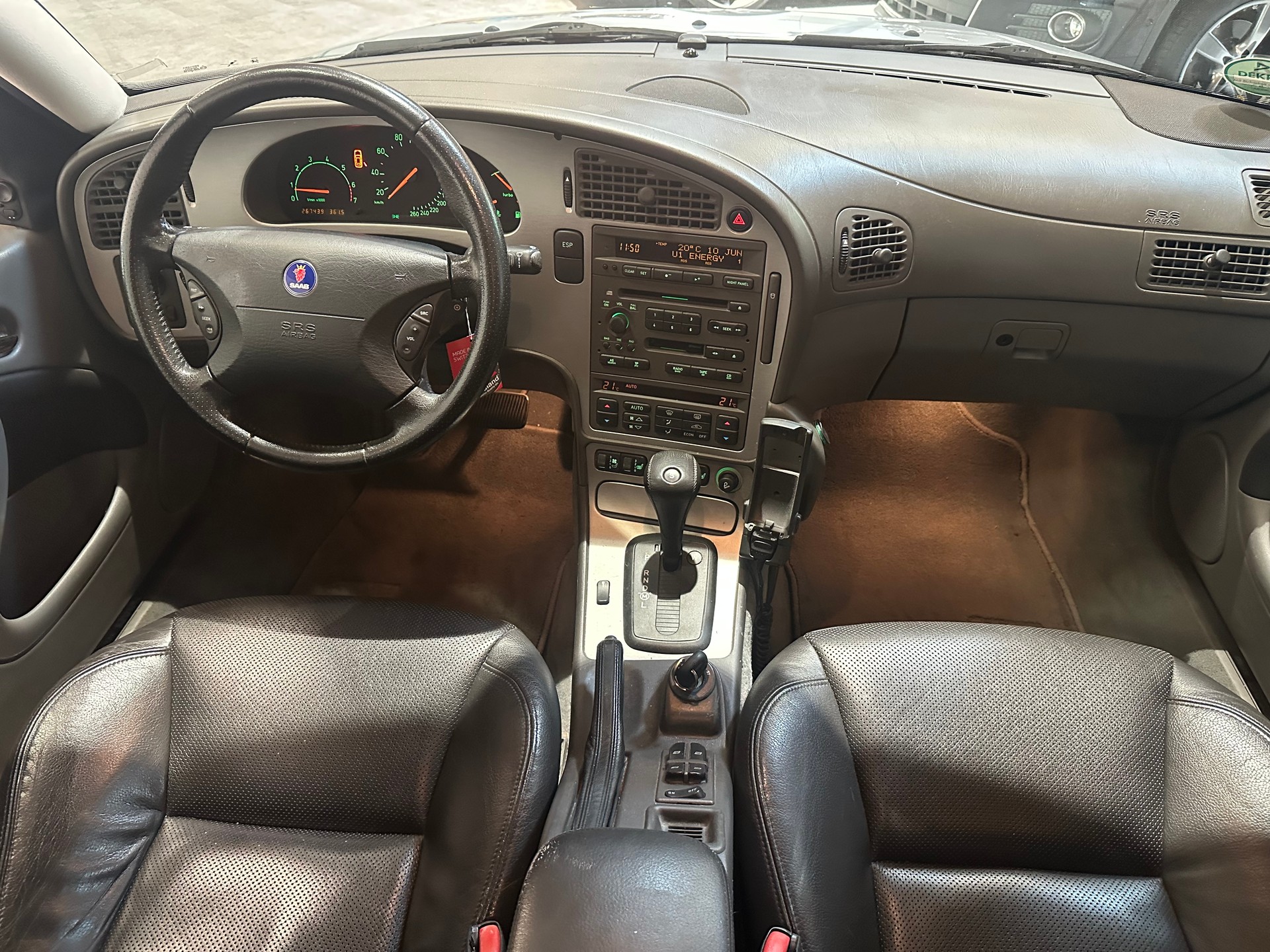 SAAB 9-5 2.3T Aero Aut. / Frisch ab MFK und Service/8 x Aluräder-image-15