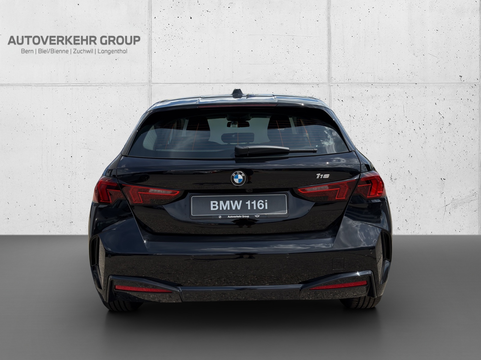 BMW 116 Steptronic-showroom-element-3