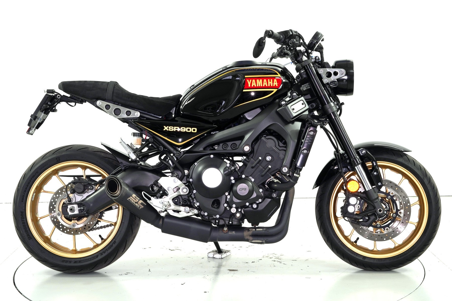 YAMAHA XSR 900 ABS-image-3
