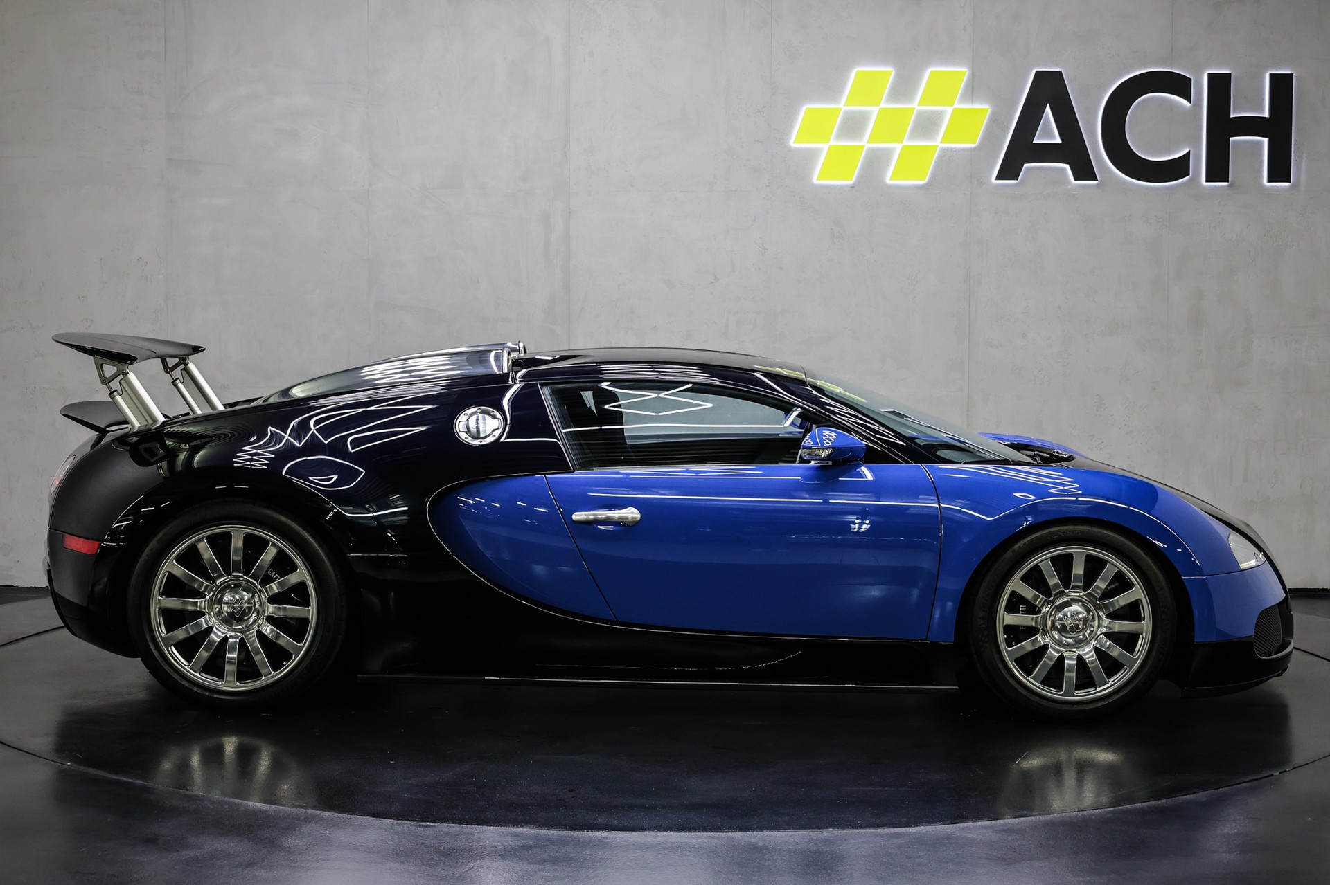 BUGATTI Veyron 16.4-image-10