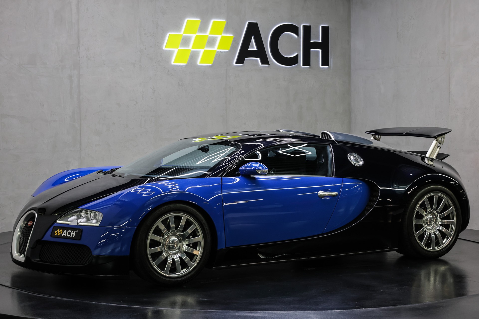 BUGATTI Veyron 16.4-image-6