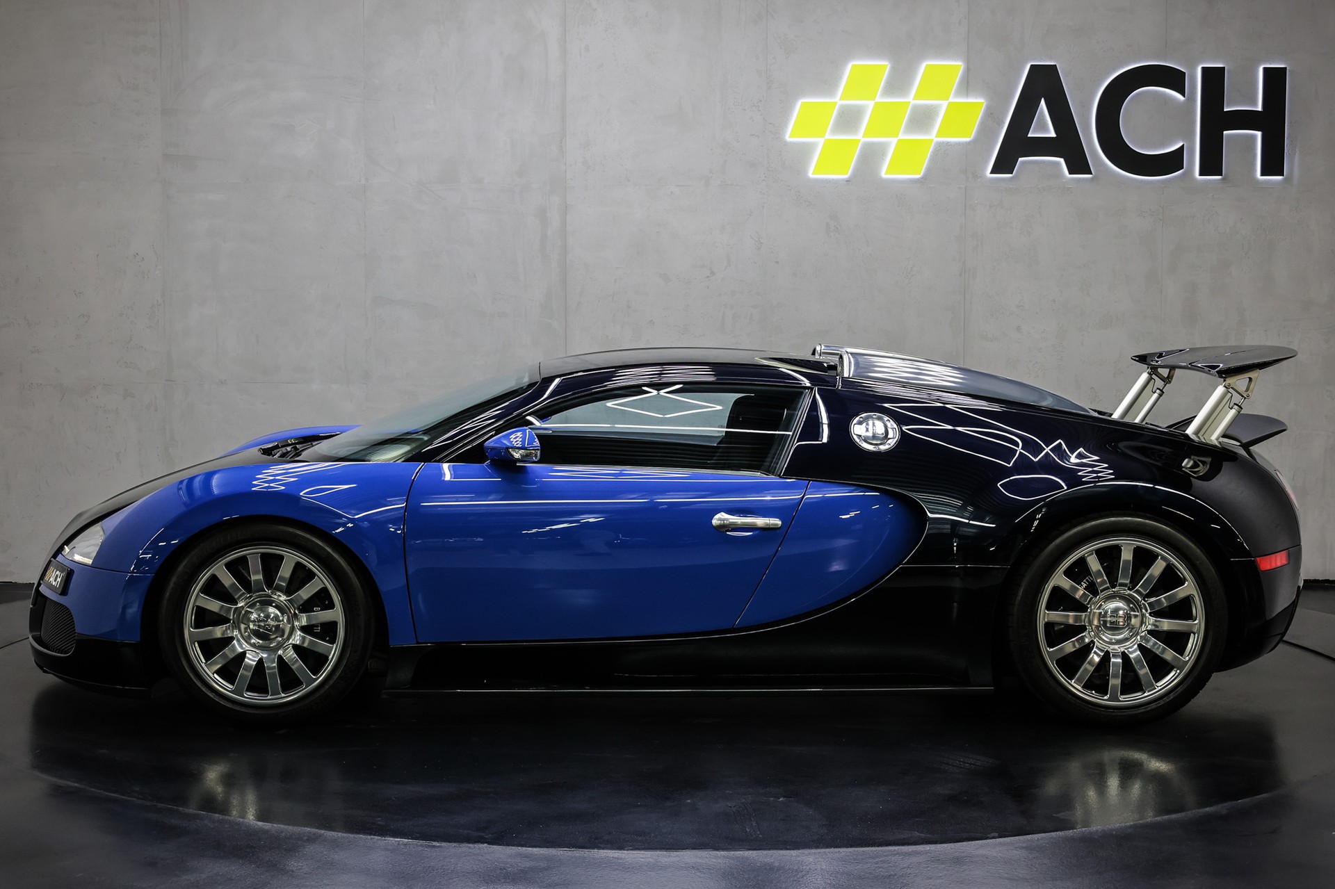 BUGATTI Veyron 16.4-image-7