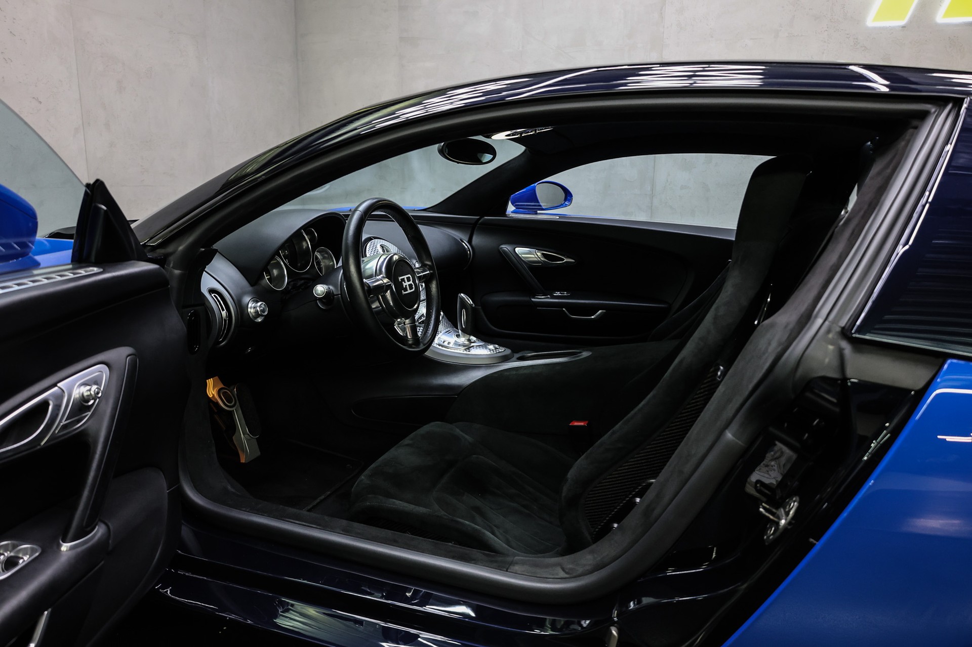 BUGATTI Veyron 16.4-image-29