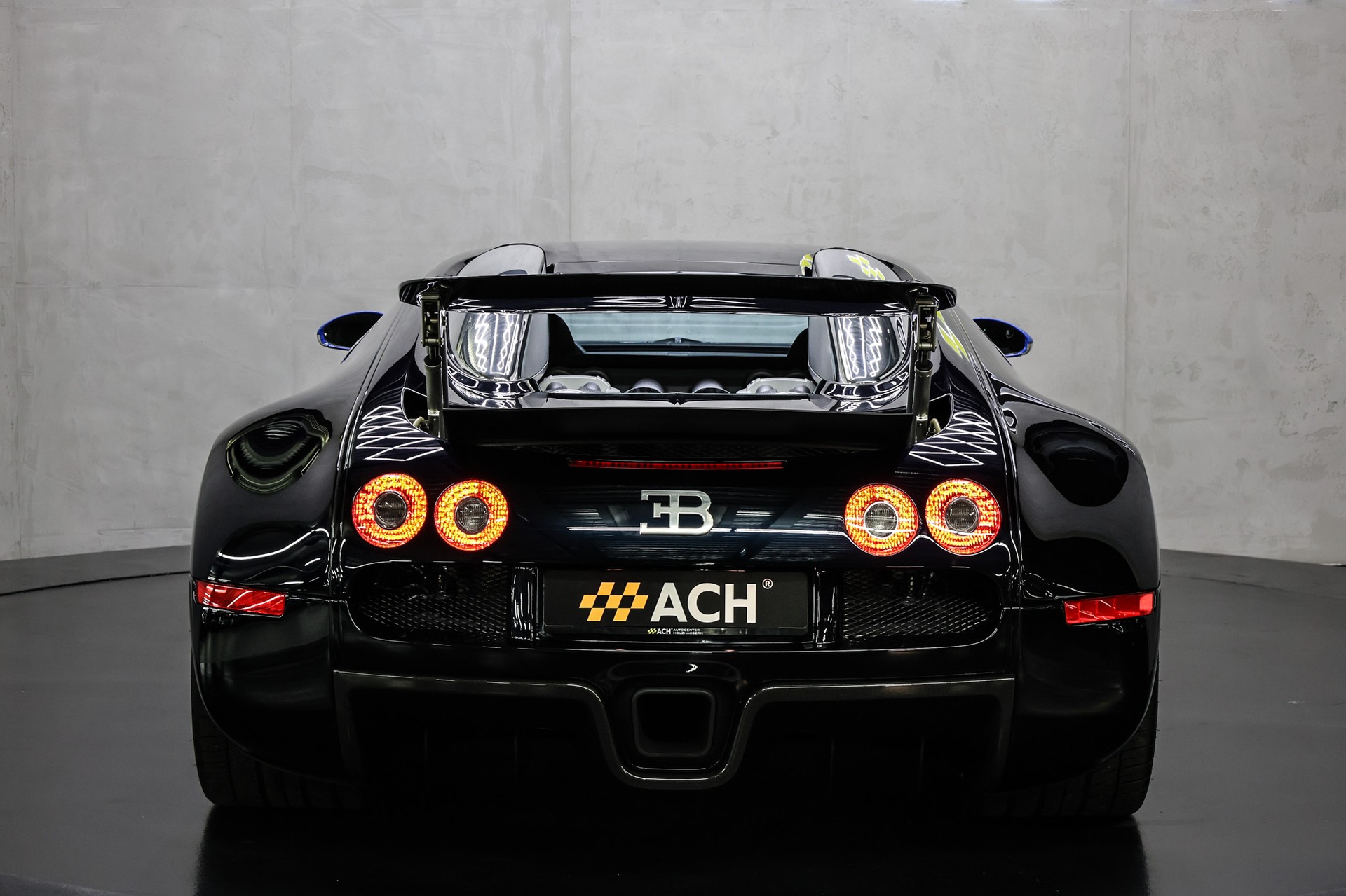 BUGATTI Veyron 16.4-image-4