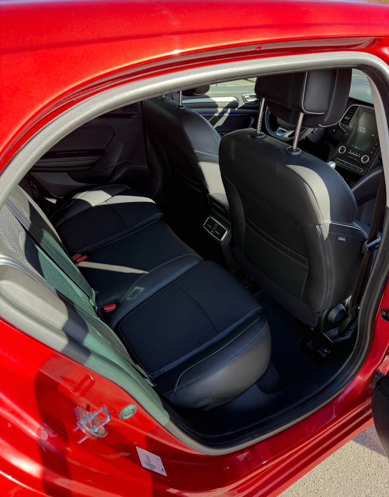 RENAULT Mégane 1.2 16V Turbo Bose-image-8